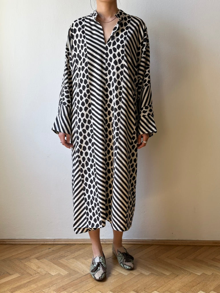German madame animal dress