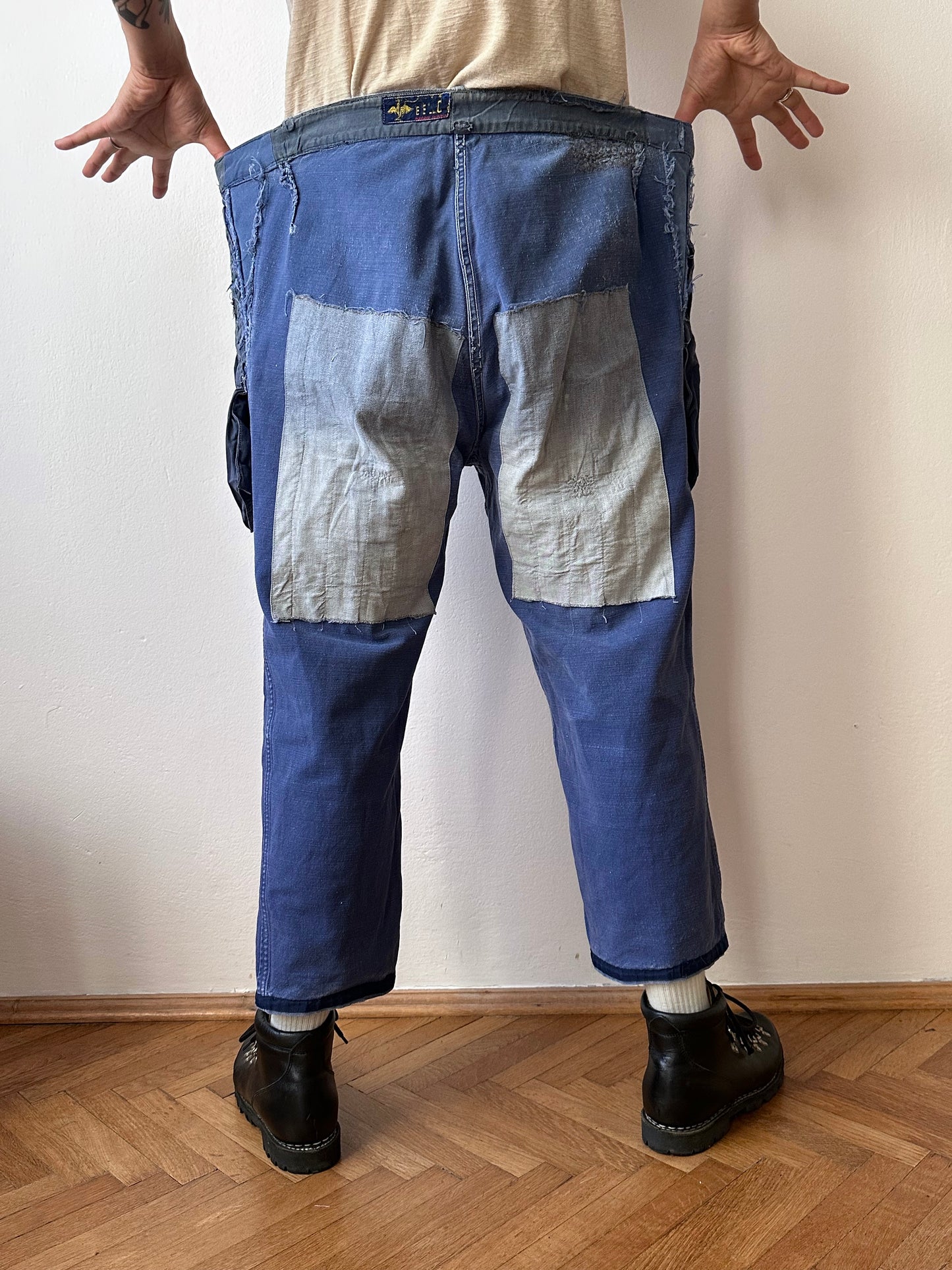 40's 50's French work trousers Vintage French work wear Toto Praha Vintage clothing store Antique shop Antique store Prague プラハ 古着屋 古着 ヴィンテージフレンチワーク アンティークショップ アンティークストア ユーロワーク ヨーロッパ古着 ユーロ古着 古着卸 40年代 50年代