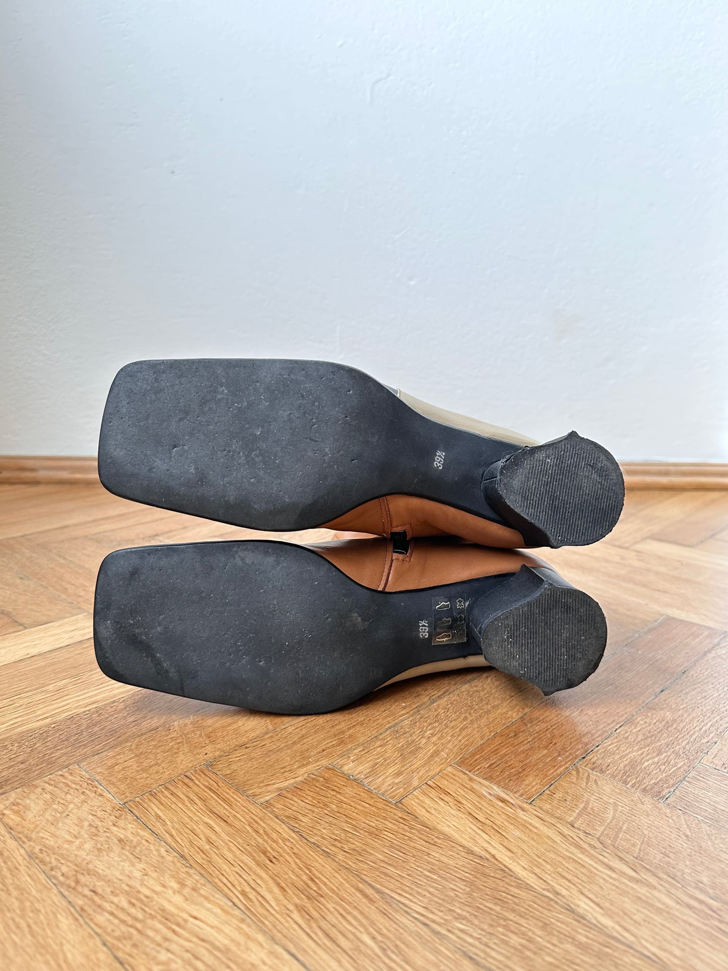 Lisa Tucci punched boots