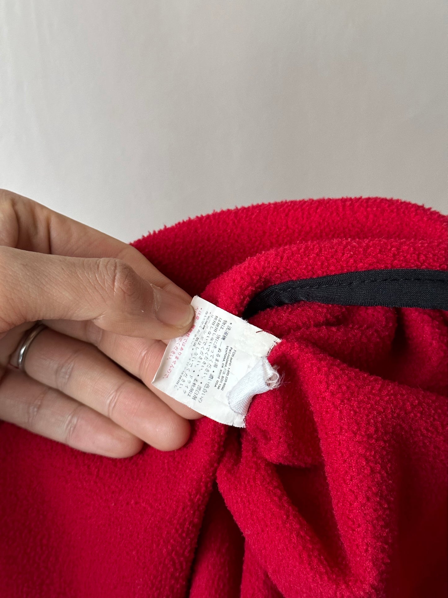 90s Patagonia Capilene - L