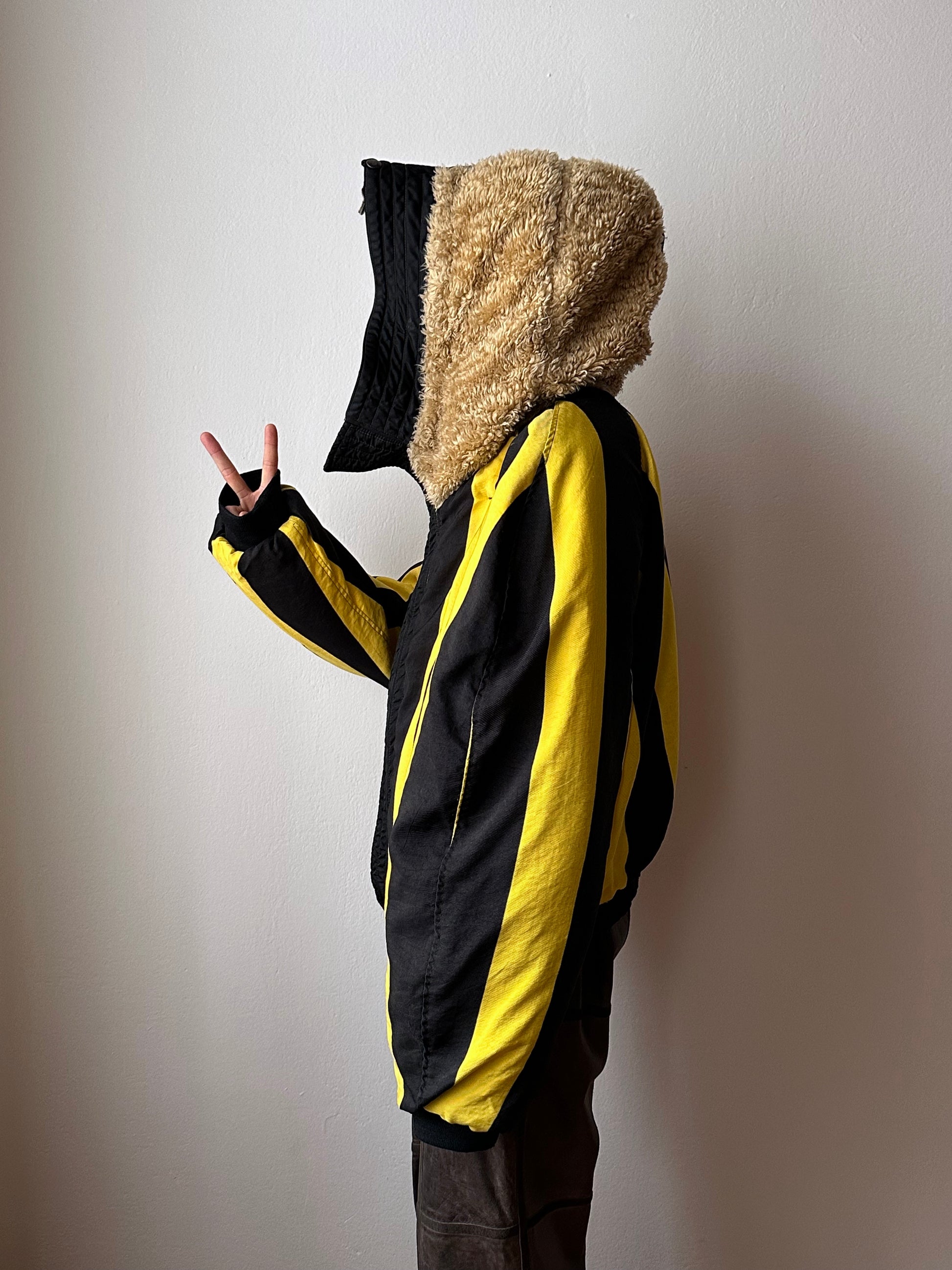 プラハ デザイナーズ アーカイブ 古着 古着屋 ヴィンテージ ショップ Prague Praha vintage shop second hand designers archive store