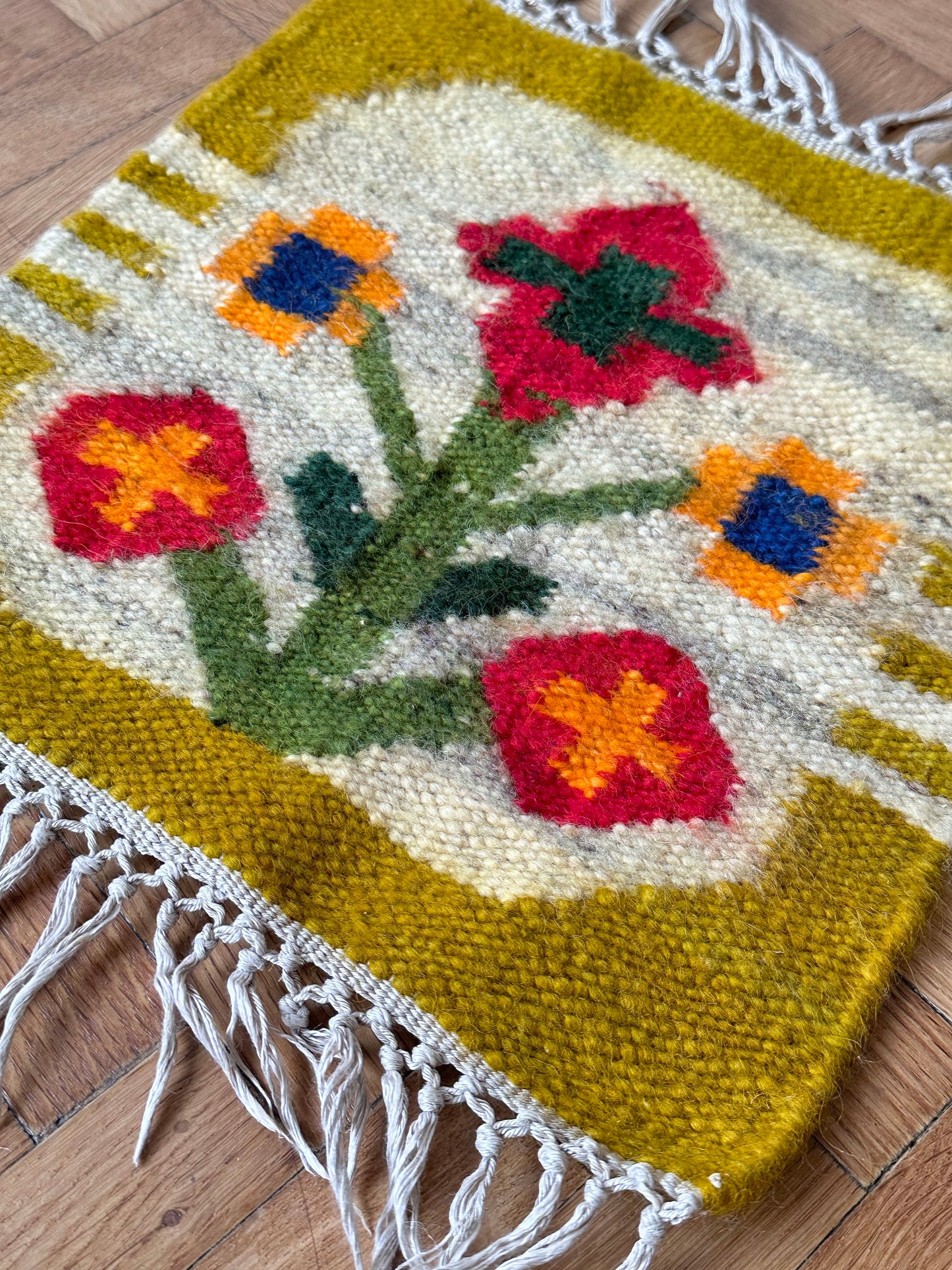 mini kilim rug