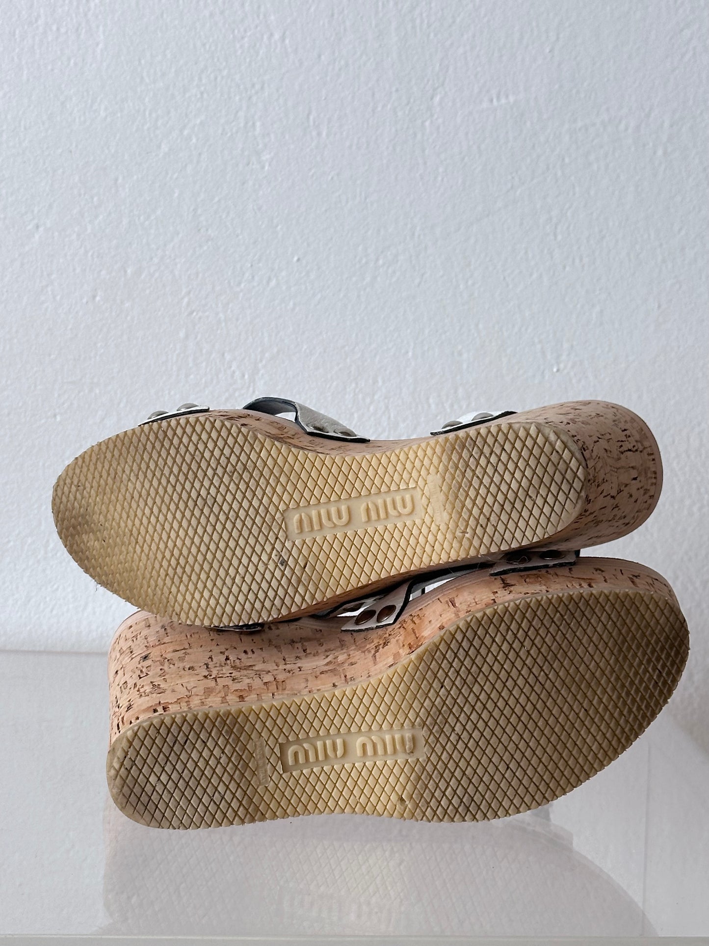 2000's miu miu leather strap wedge sandal
