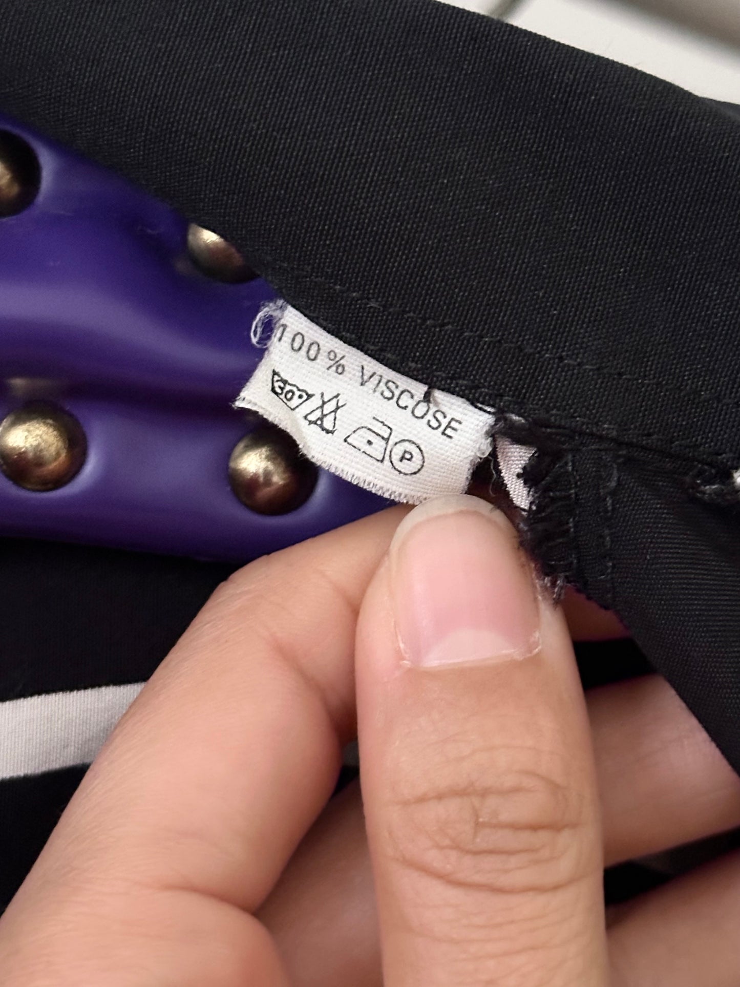 beautiful fabric shirt with ball-zip