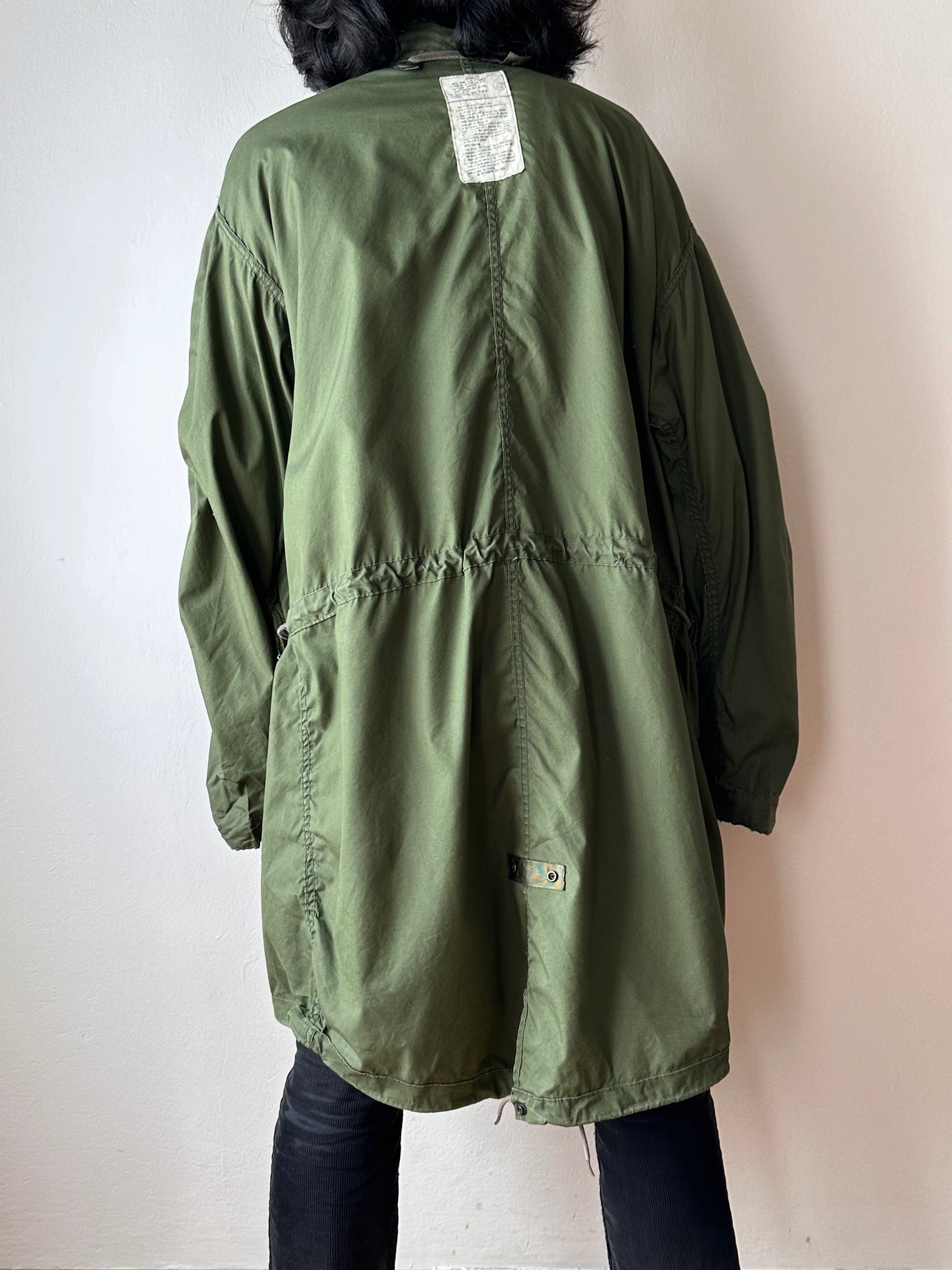 1983 80's 1980's US Army mod coat m1965 m65 fishtail Vintage military ww2 Vietnam War アメリカ軍 フィッシュテール モッズコート ヴィンテージ ミリタリー 古着 古着屋 プラハ TOTO Praha Prague Vintage store