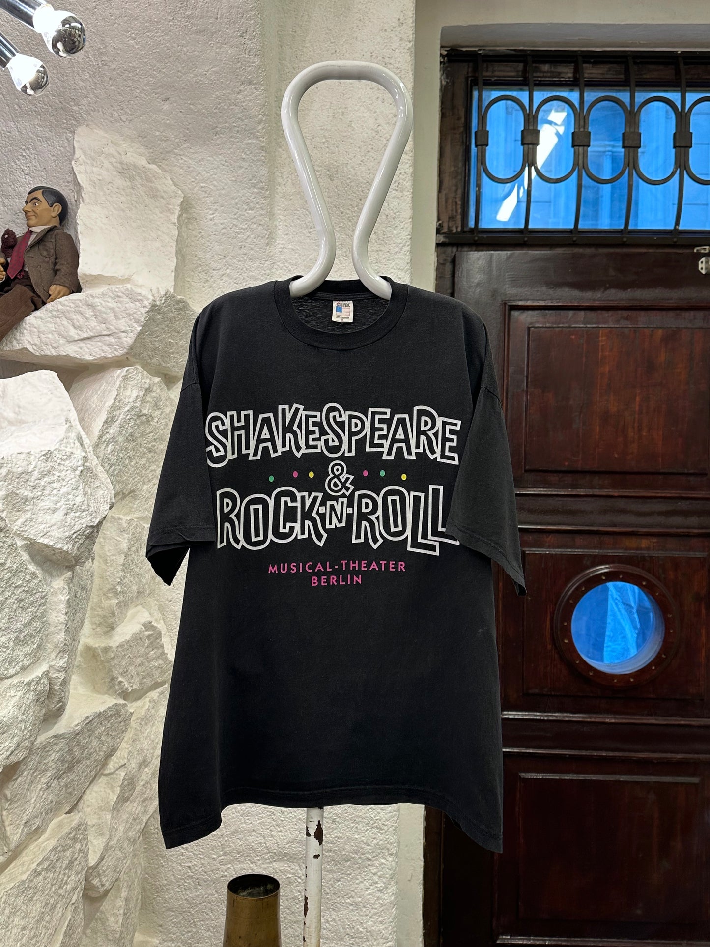 90s Shakespeare - XL