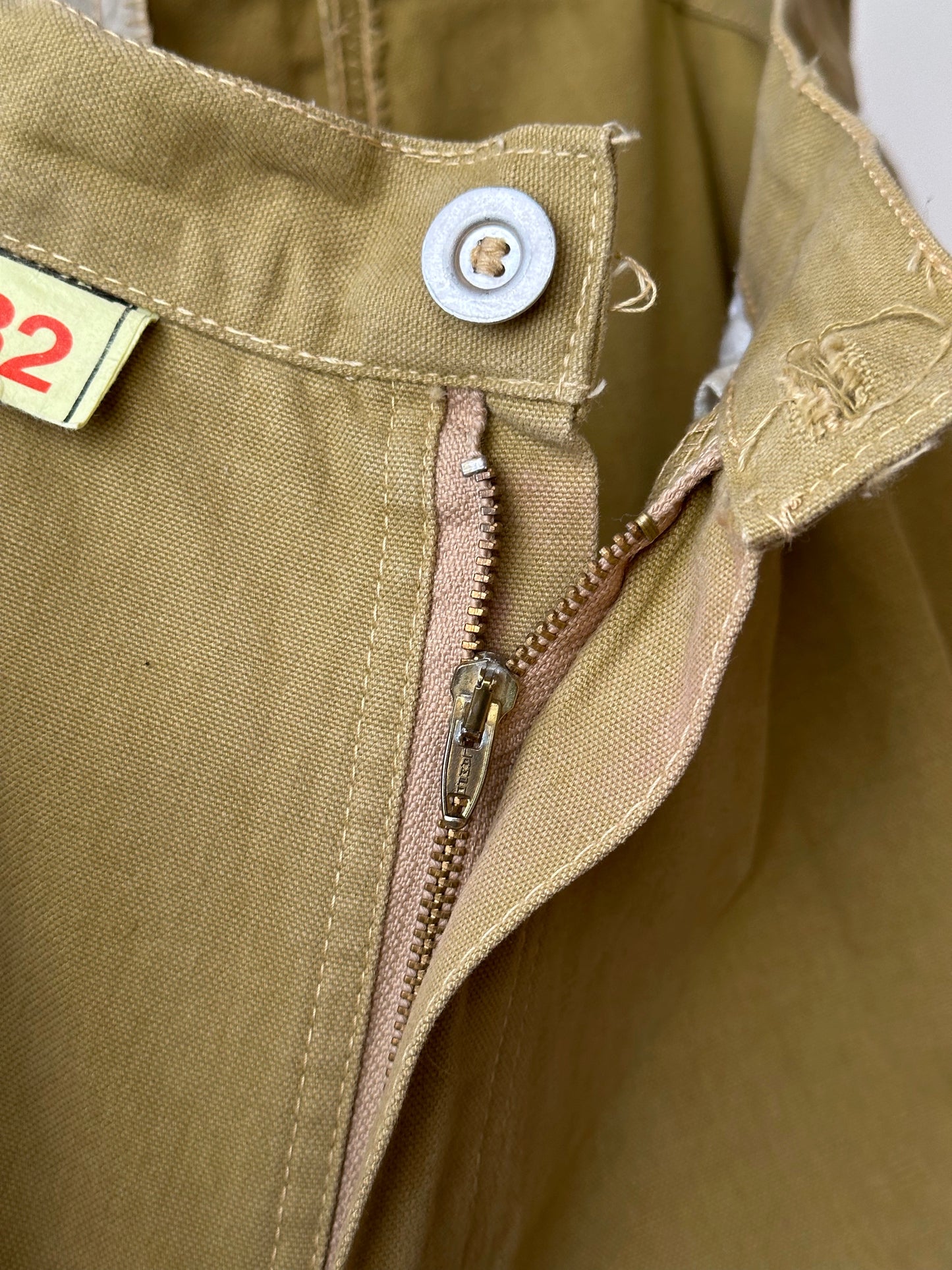 70s Italy beige , Dead stock.w32