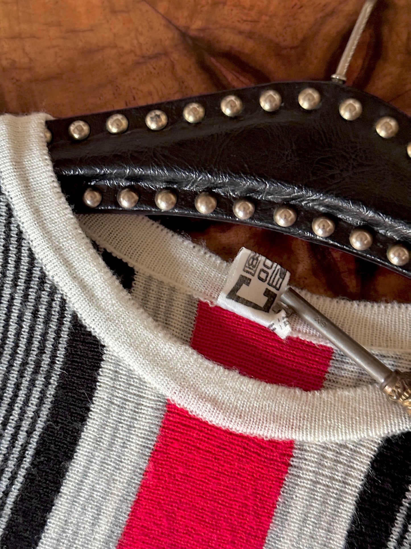 80's modern striped sweater