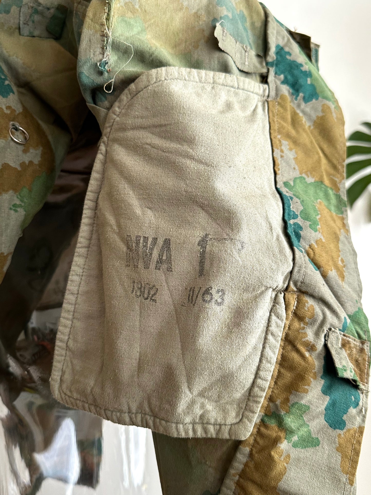 1960s East German NVA Blumentarn Camo Sniper Jacket 60年代 東ドイツ軍 人民軍 Cold war 冷戦 Toto Praha Vintage clothing shop Antique shop 古着屋 プラハ Showroom appointment Prague ユーロ古着 ヨーロッパ古着 古着卸 ヴィンテージ military ミリタリー ユーロミリタリー レア Rare 花柄