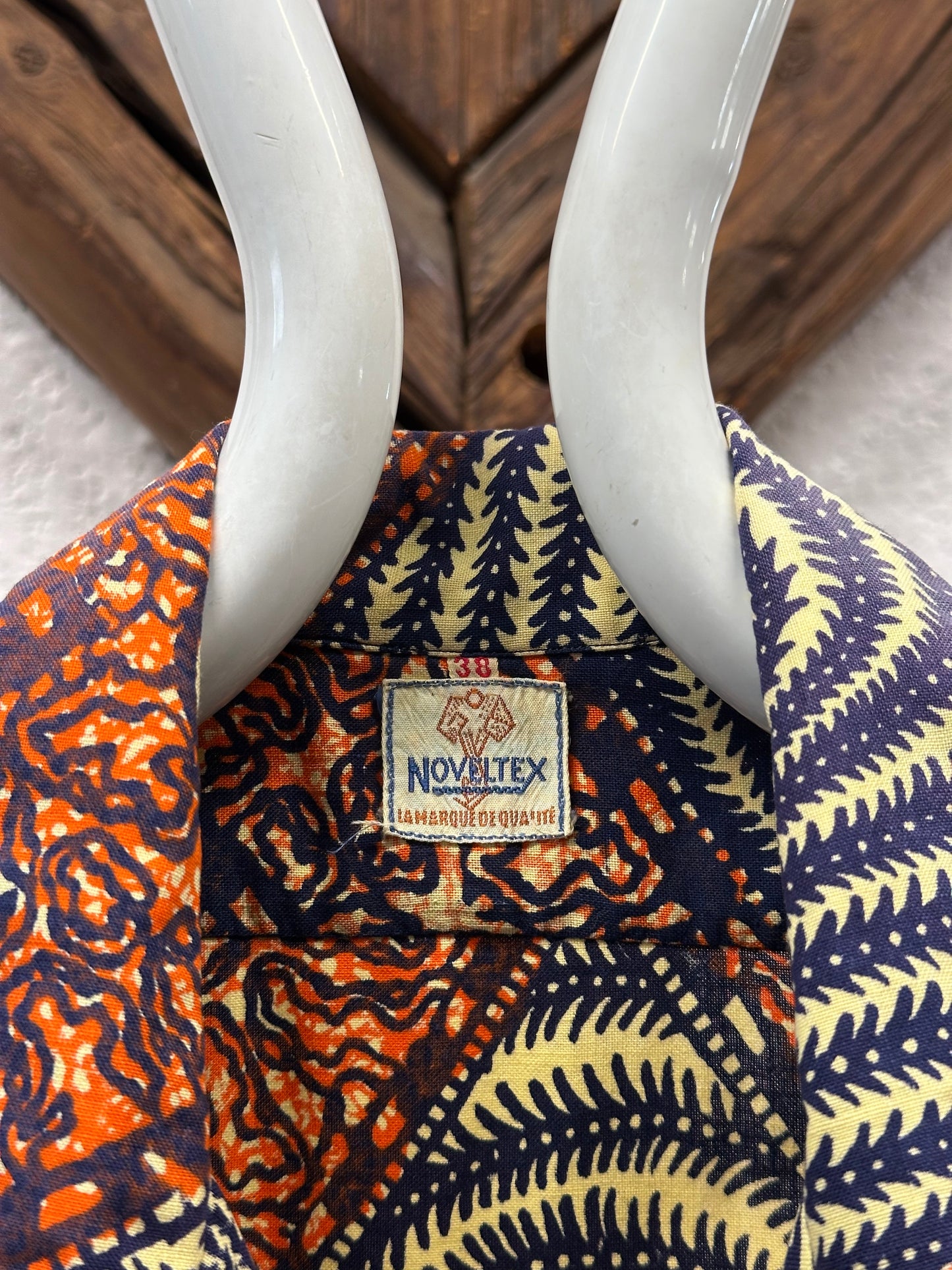 60's Leisure shirt 60年代 レジャー シャツ ヴィンテージ Toto Praha Vintage clothing store Antique shop Prague 古着屋 アンティークショップ プラハ ユーロ古着 ヨーロッパ古着 古着卸
