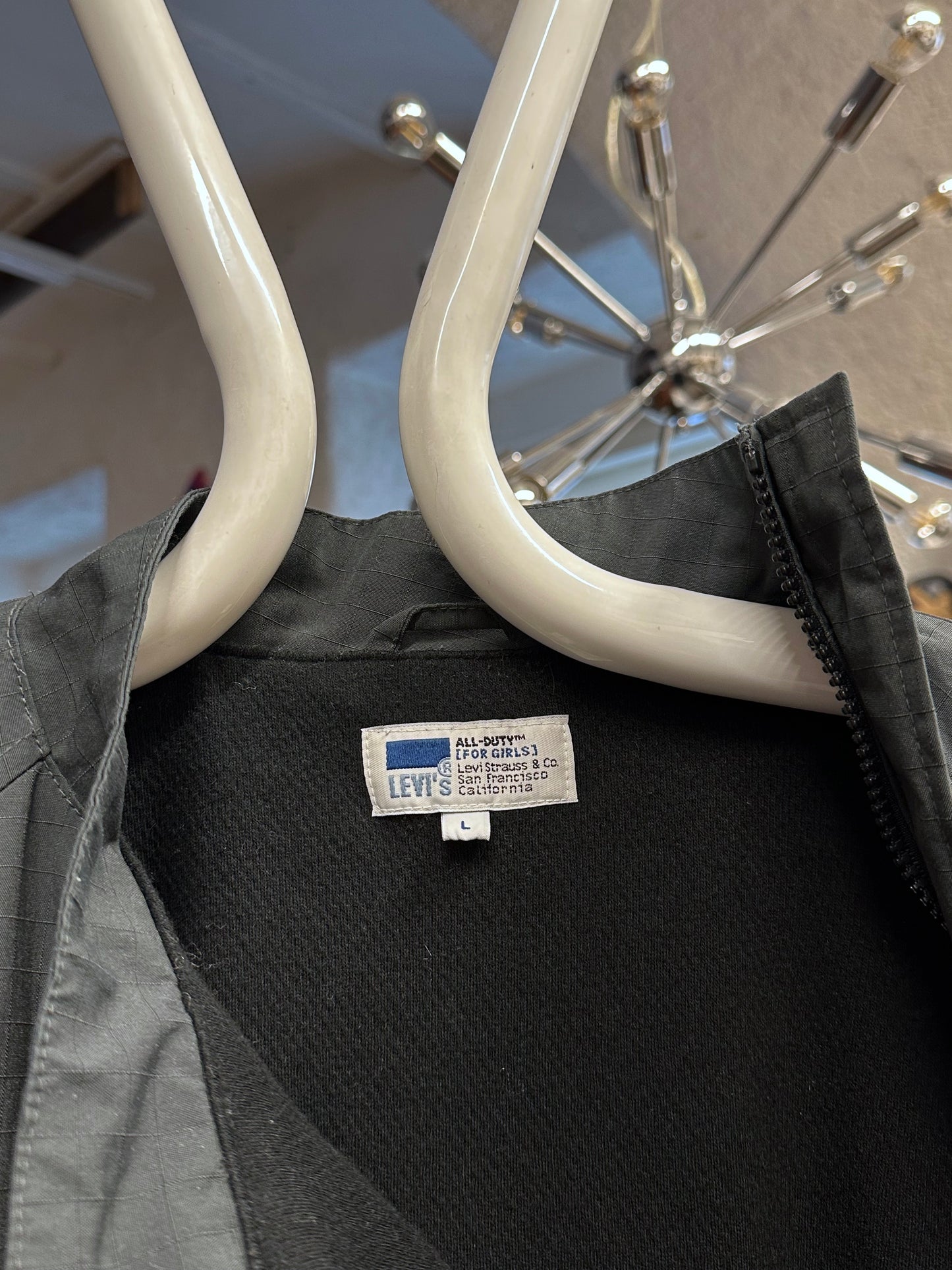 1999's 99年 90's Levi's All Duty 90年代 リーバイス ヨーロッパ企画 Toto Vintage store 古着屋 Praha Prague プラハ 古着屋 古着 Vintage clothing Massimo Osti マッシモオスティ Italy イタリア ユーロ古着 ヨーロッパ古着 イタリア買い付け フランス買い付け Cp Company Stone Island ストーンアイランド