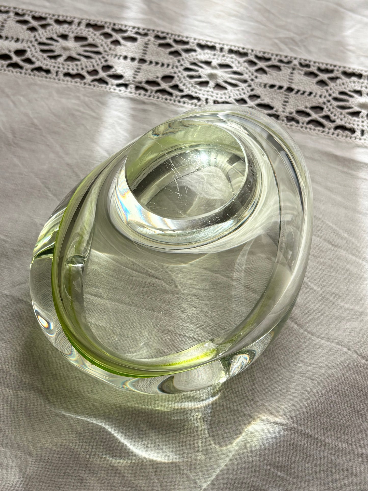 70s Hezky Český glass pea green