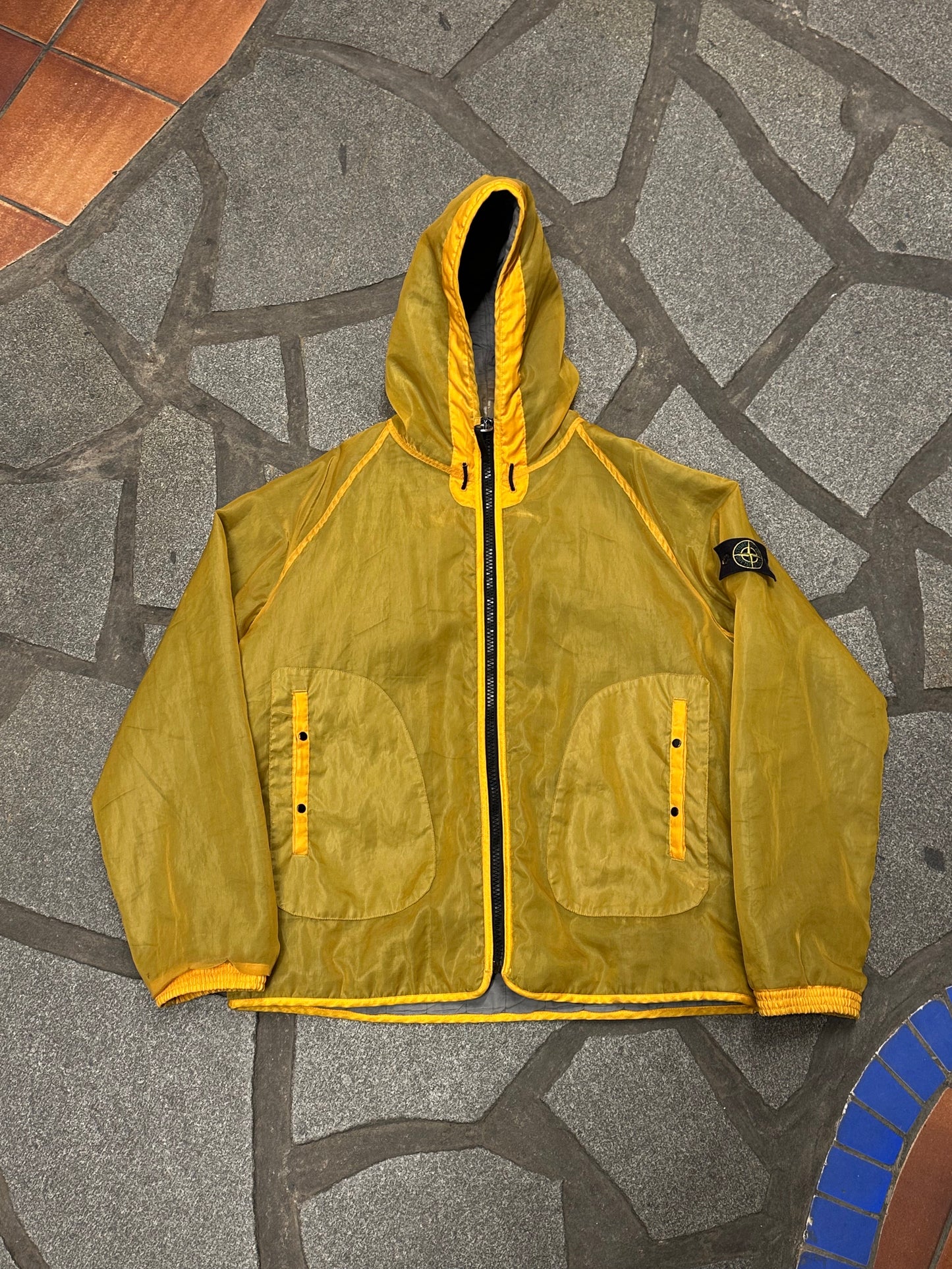Stone Island AW'03 2003's Paul Harvey Monofilament ストーンアイランド CP COMPANY Massimo Osti マッシモオスティ Made in Italy Toto Prague Praha Vintage clothing store プラハ 古着屋 古着 ユーロ古着 ヨーロッパ古着 モノフィラメント yellow 黄色 ヴィンテージ Y2K