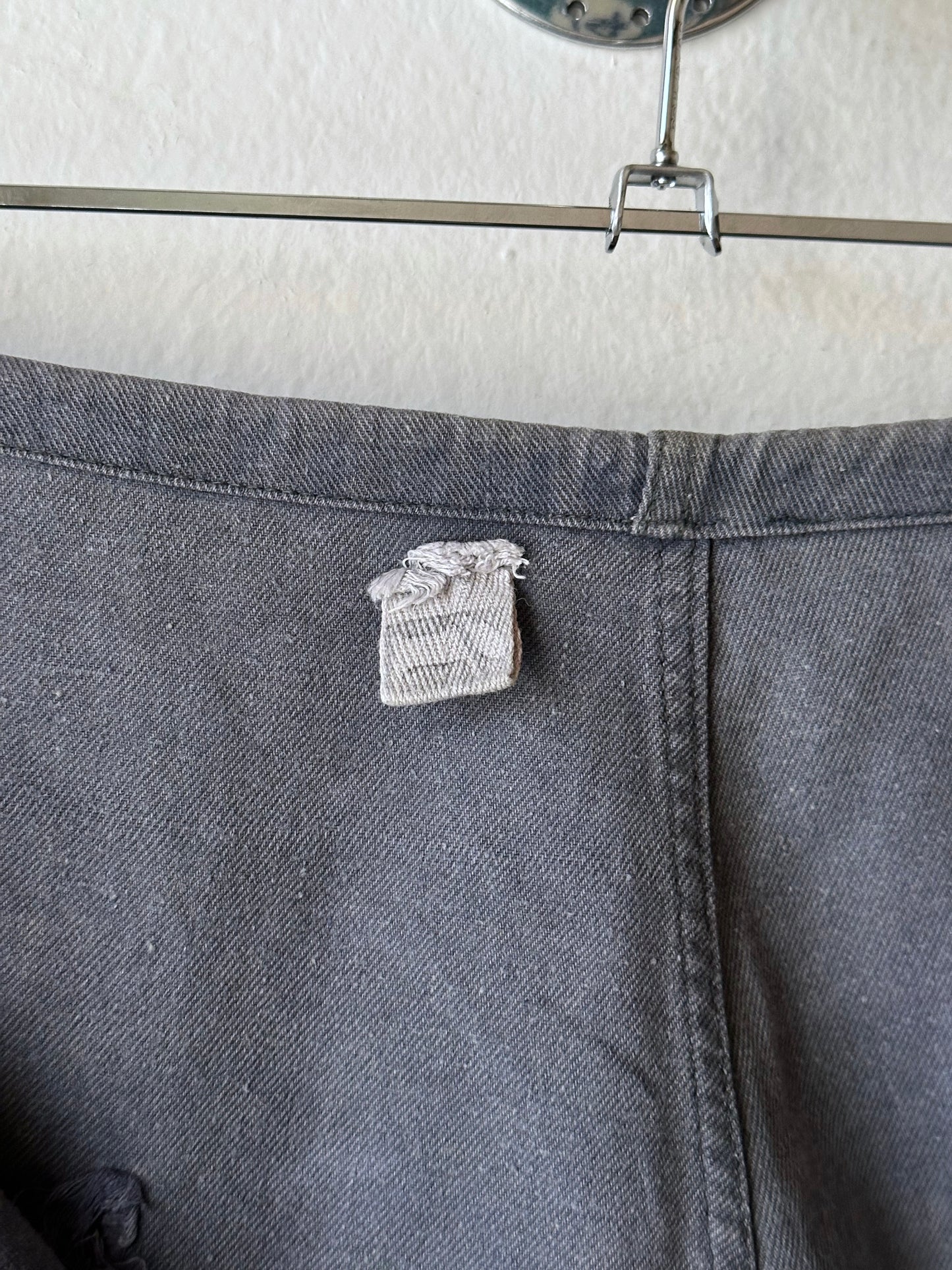 Circa 1940s Czechoslovakian work trousers - w37