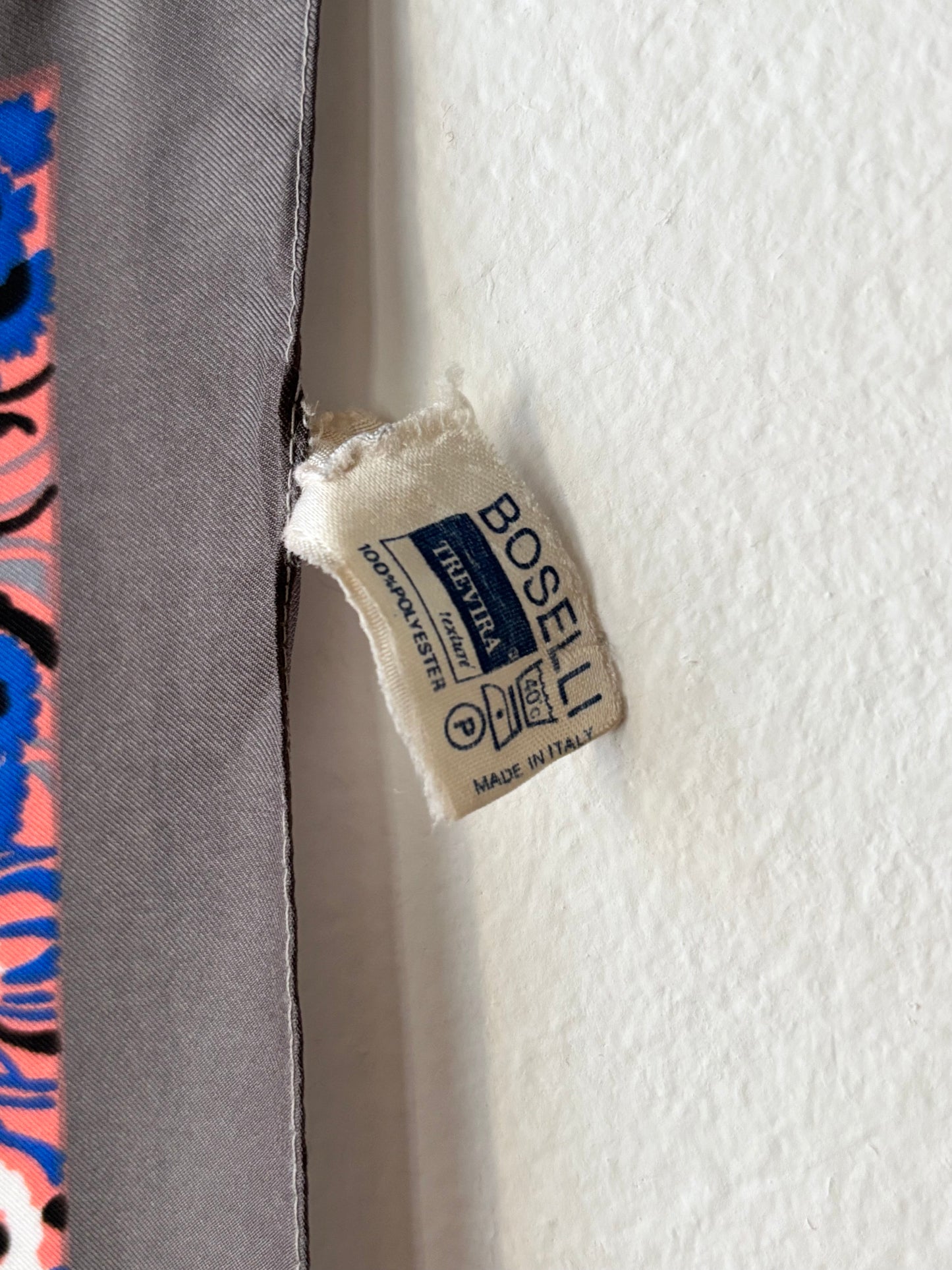 Beautiful Trevira scarf made in Italy