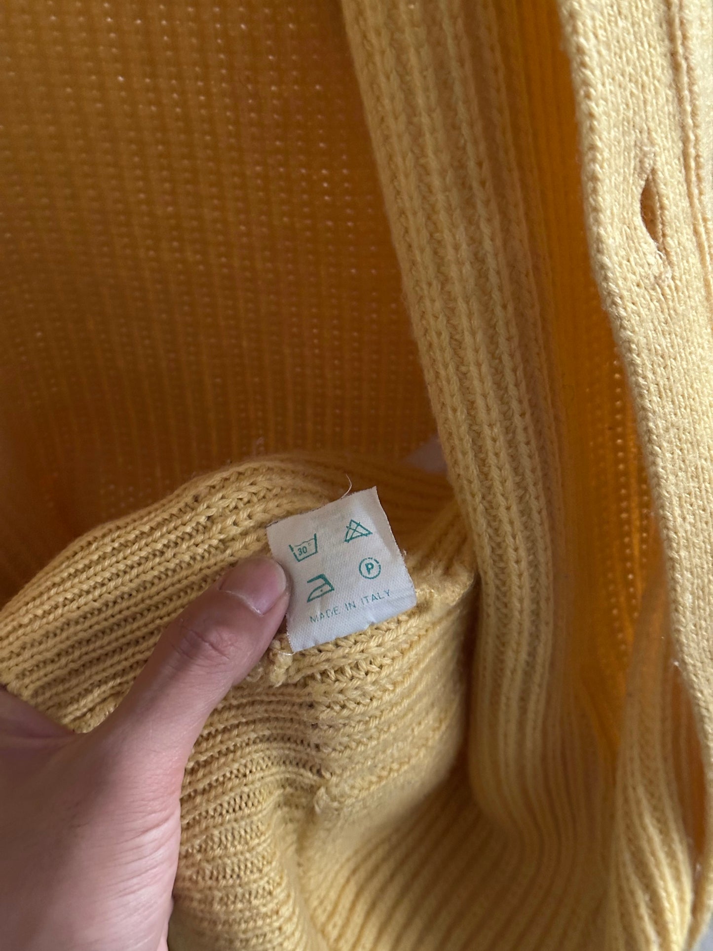 CP Company 80's Vintage Massimo Osti マッシモオスティ Made in Italy 80年代 ヴィンテージ イタリア古着 ニット Rare レア Toto Praha Vintage clothing store Antique shop Prague 古着屋 アンティークショップ プラハ ユーロ古着 ヨーロッパ古着 古着卸