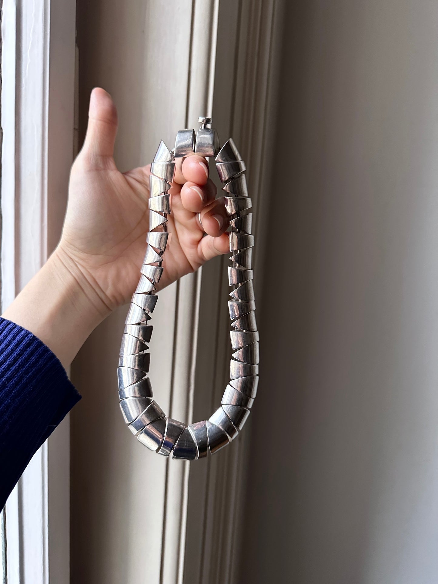 925 anonymas gigantic collar