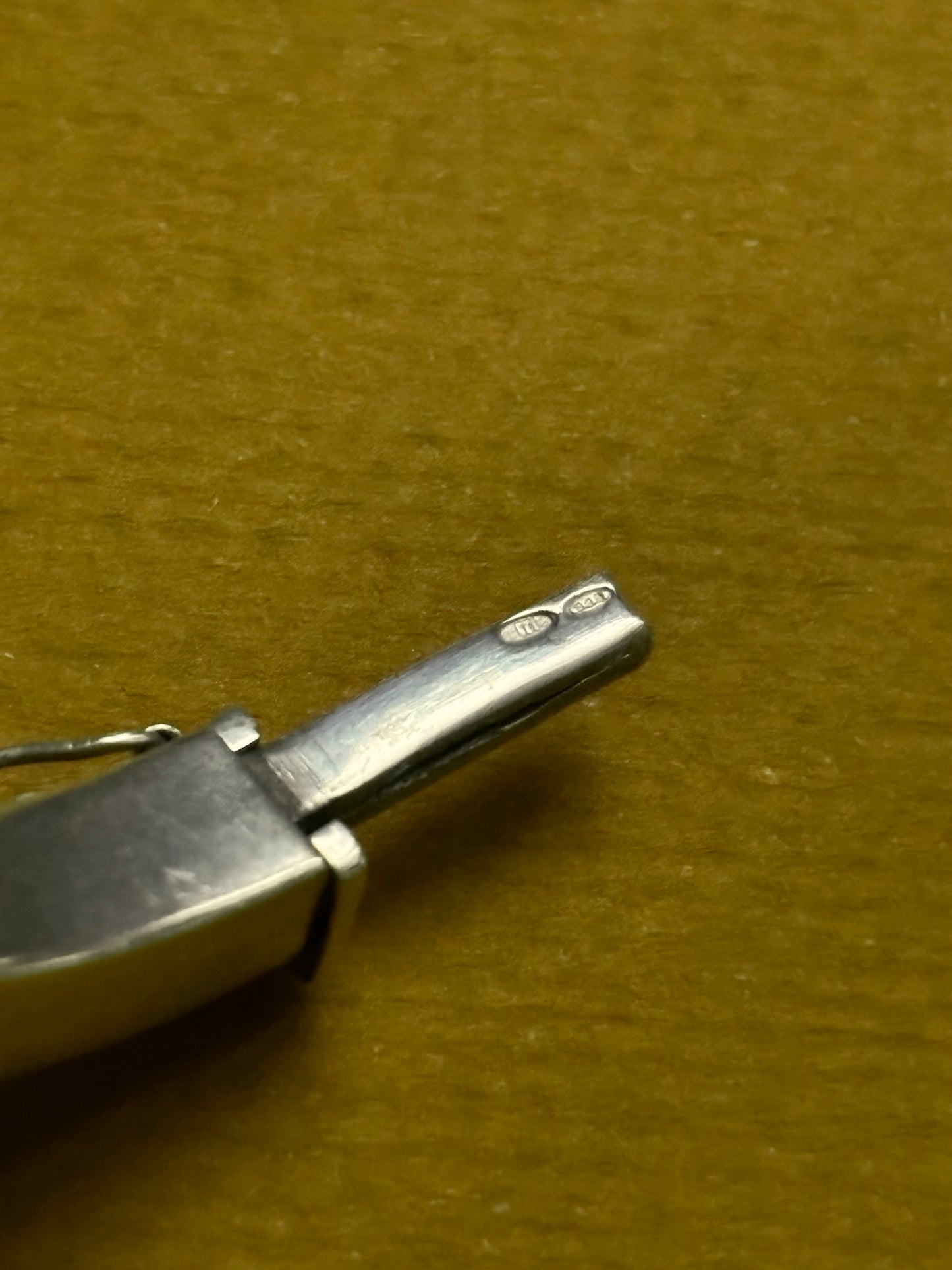 925 square pipe bangle