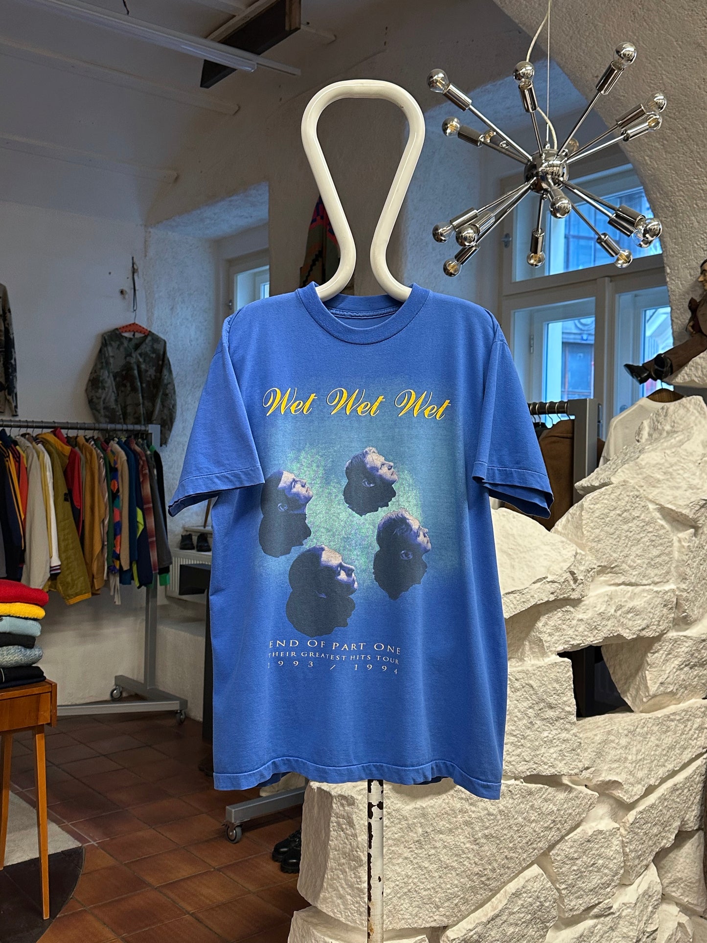 WET WET WET WETWETWET The Troggs Love is all around 90's Toto Praha Prague Vintage clothing store Antique shop Antique store アンティークショップ 古着屋プラハ 90年代 Band T-shirt バンド Tシャツ ユーロ古着 ヨーロッパ古着