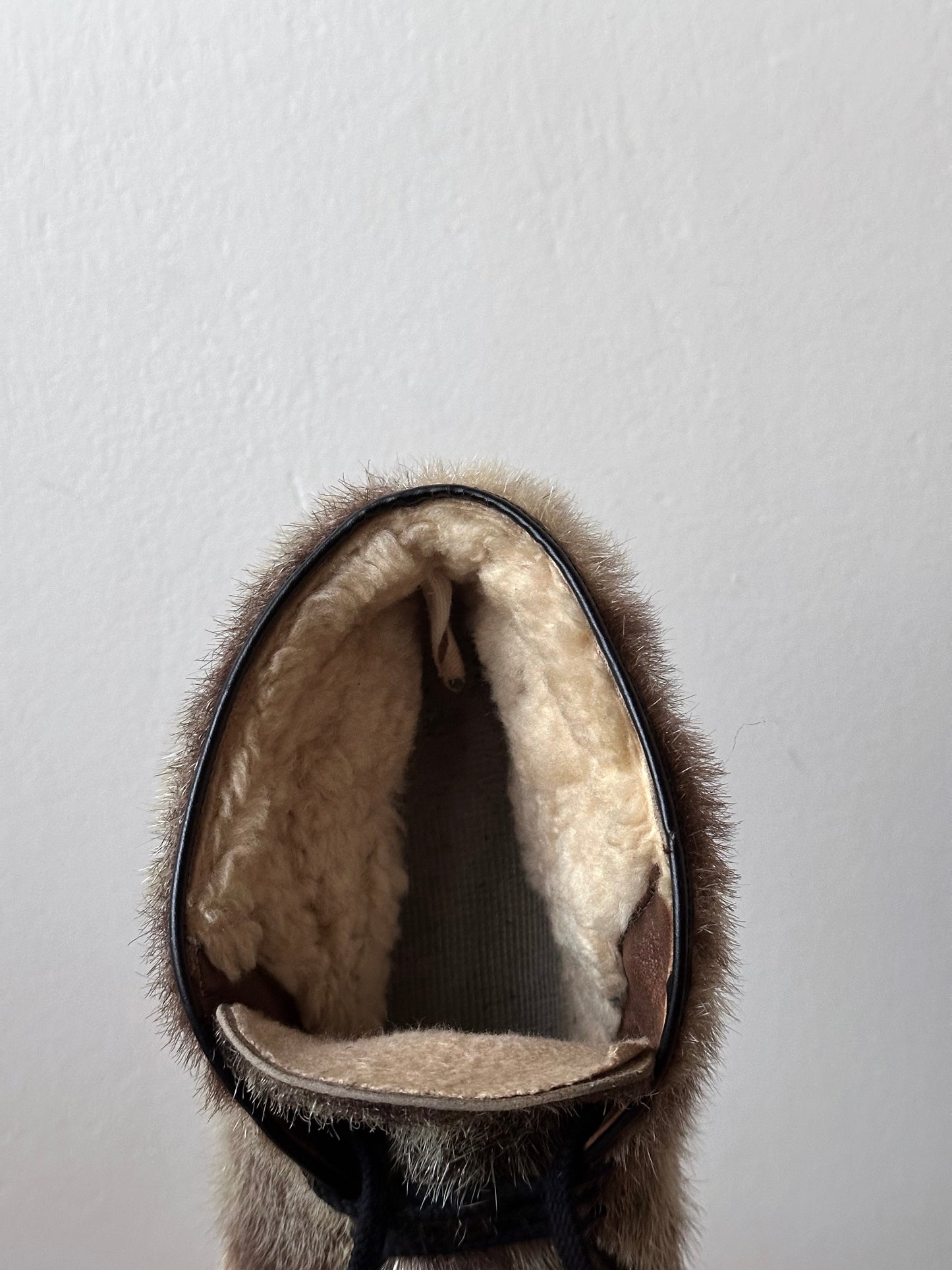 Vintage fur boots - 27-27.5cm