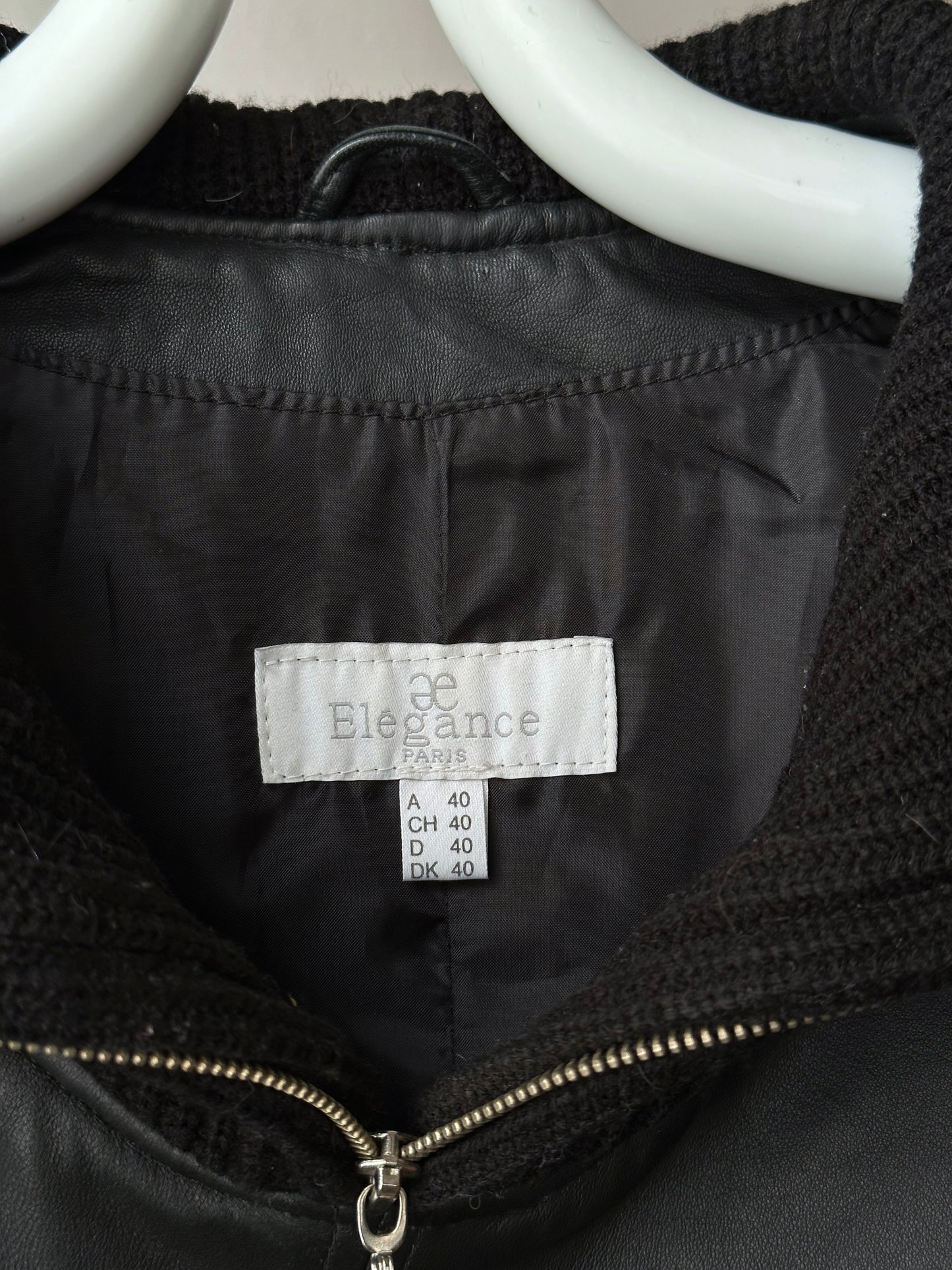 Black Leather Elegance Paris pullover Toto Praha Prague Vintage Vintage store Vintage clothing プラハ 古着 古着屋 ユーロ古着 ヨーロッパ古着 レザー プルオーバー 黒