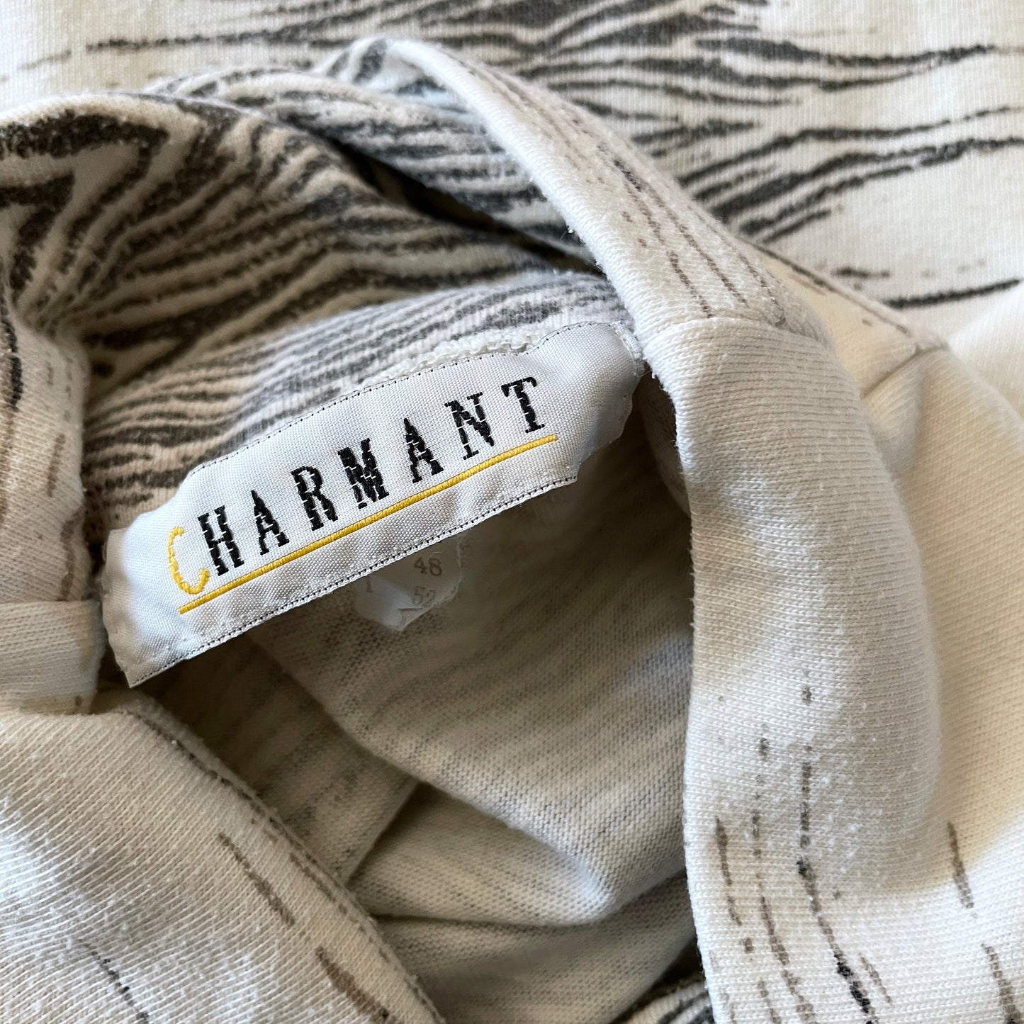 90s High neck L/S tee