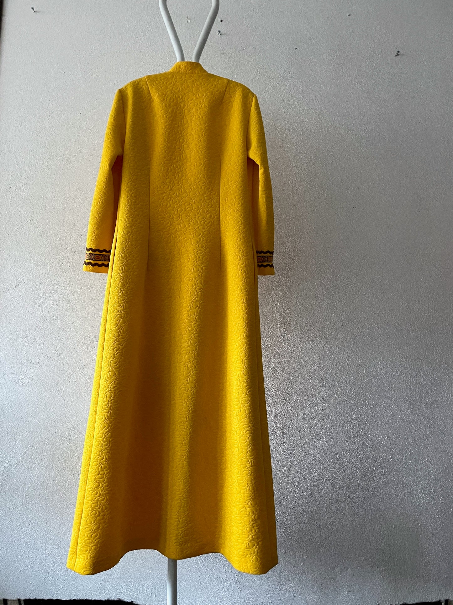 70's yellow dress