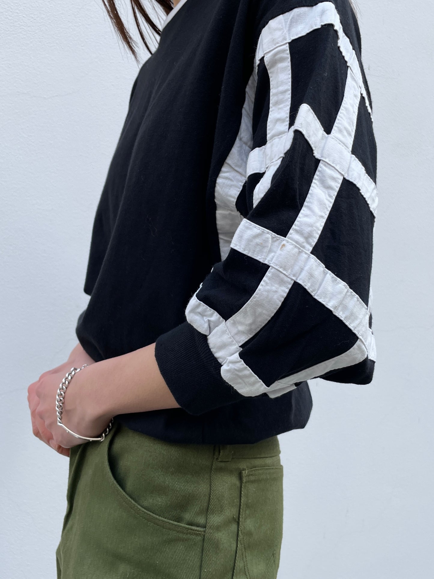 白黒の良いTee