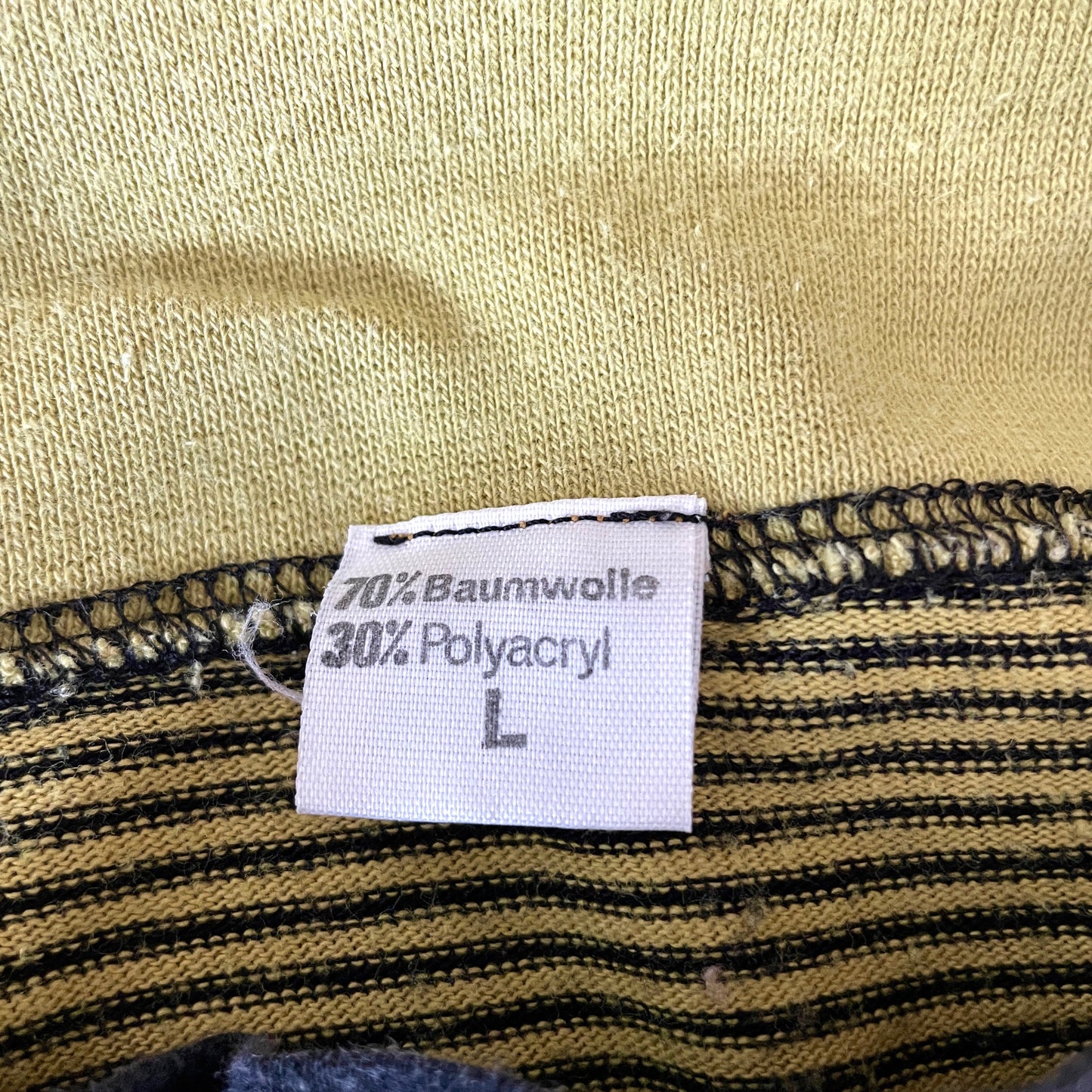 90s Mustard × Black