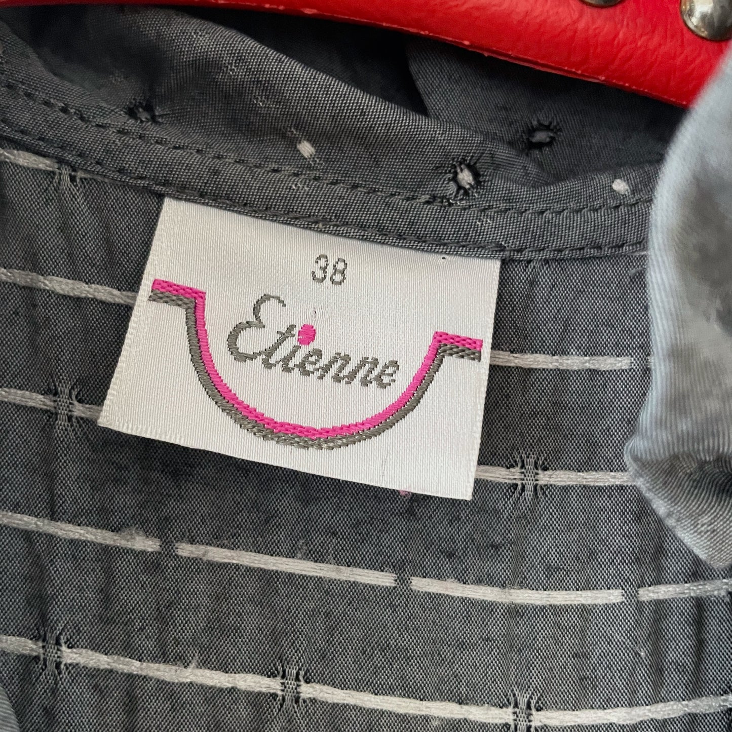 it's beautiful blouse