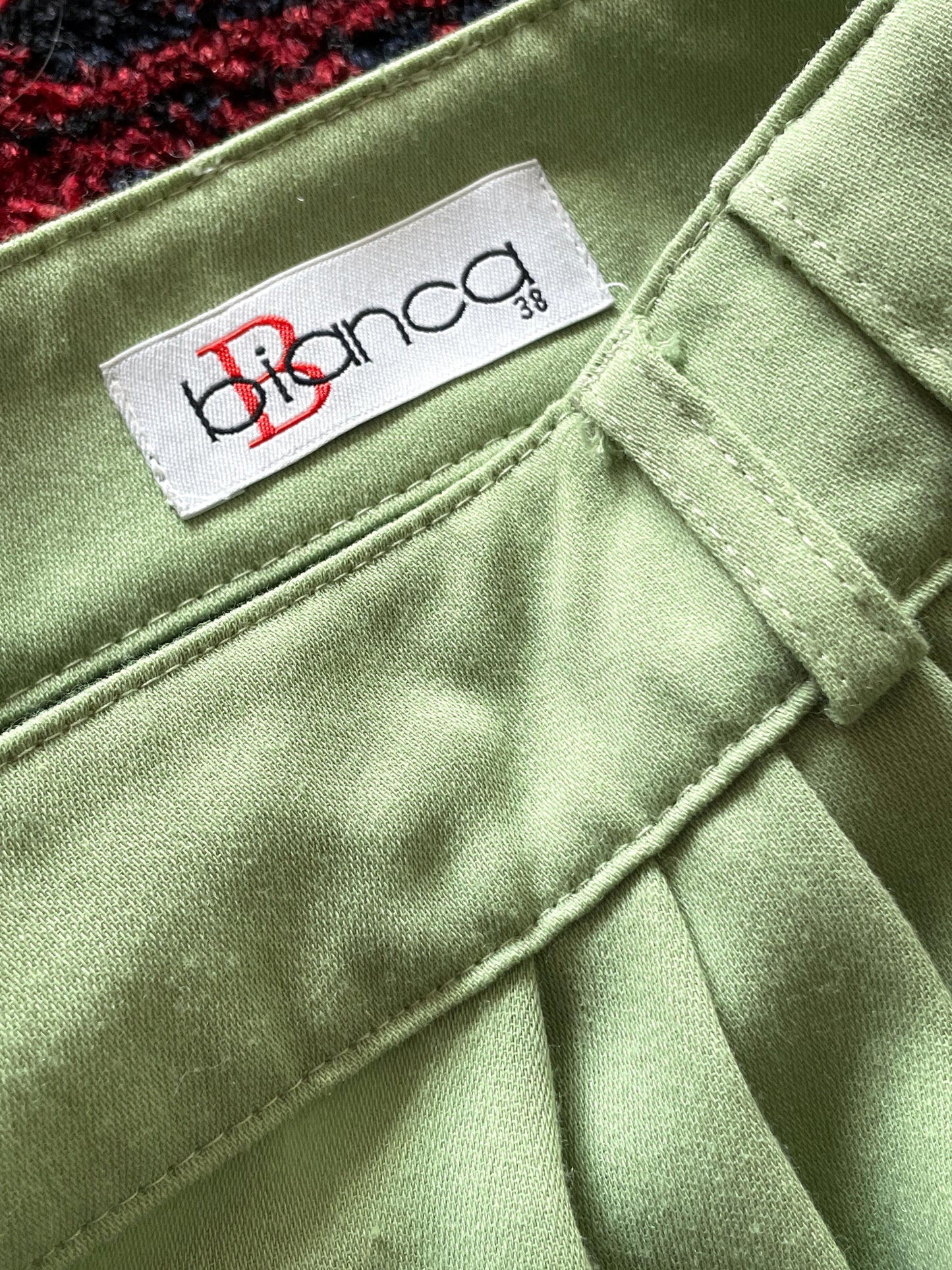 90's Pistachio tuck trouser