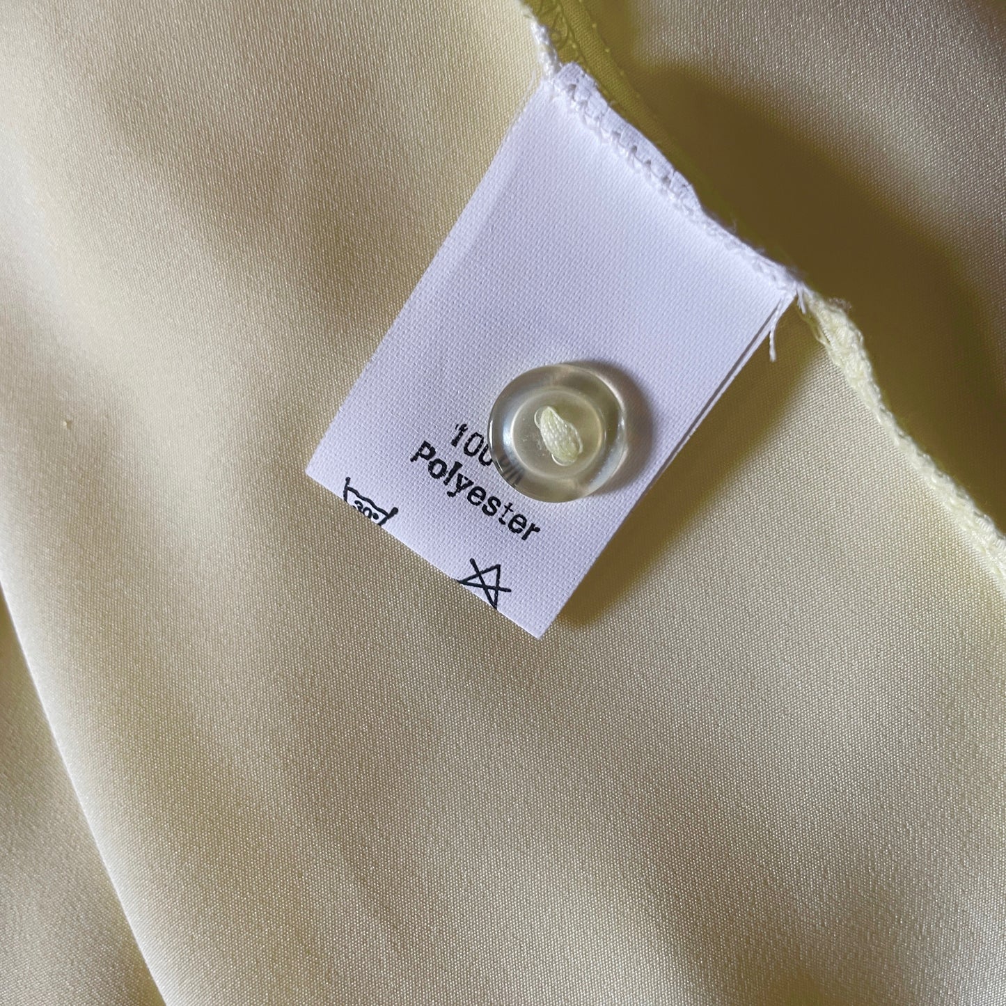 Big pleated collar, Swiss made