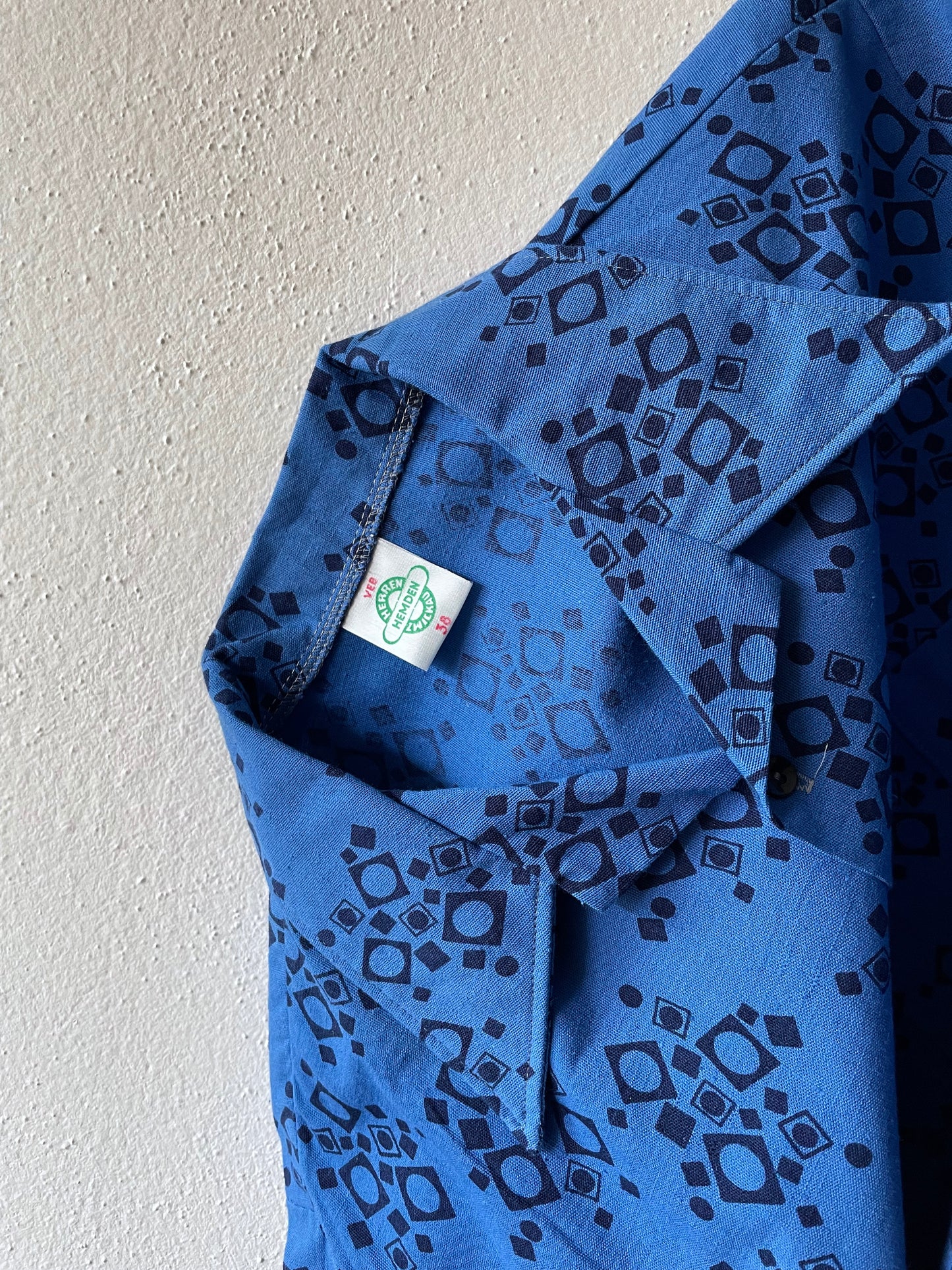 70s Open collar shirt.