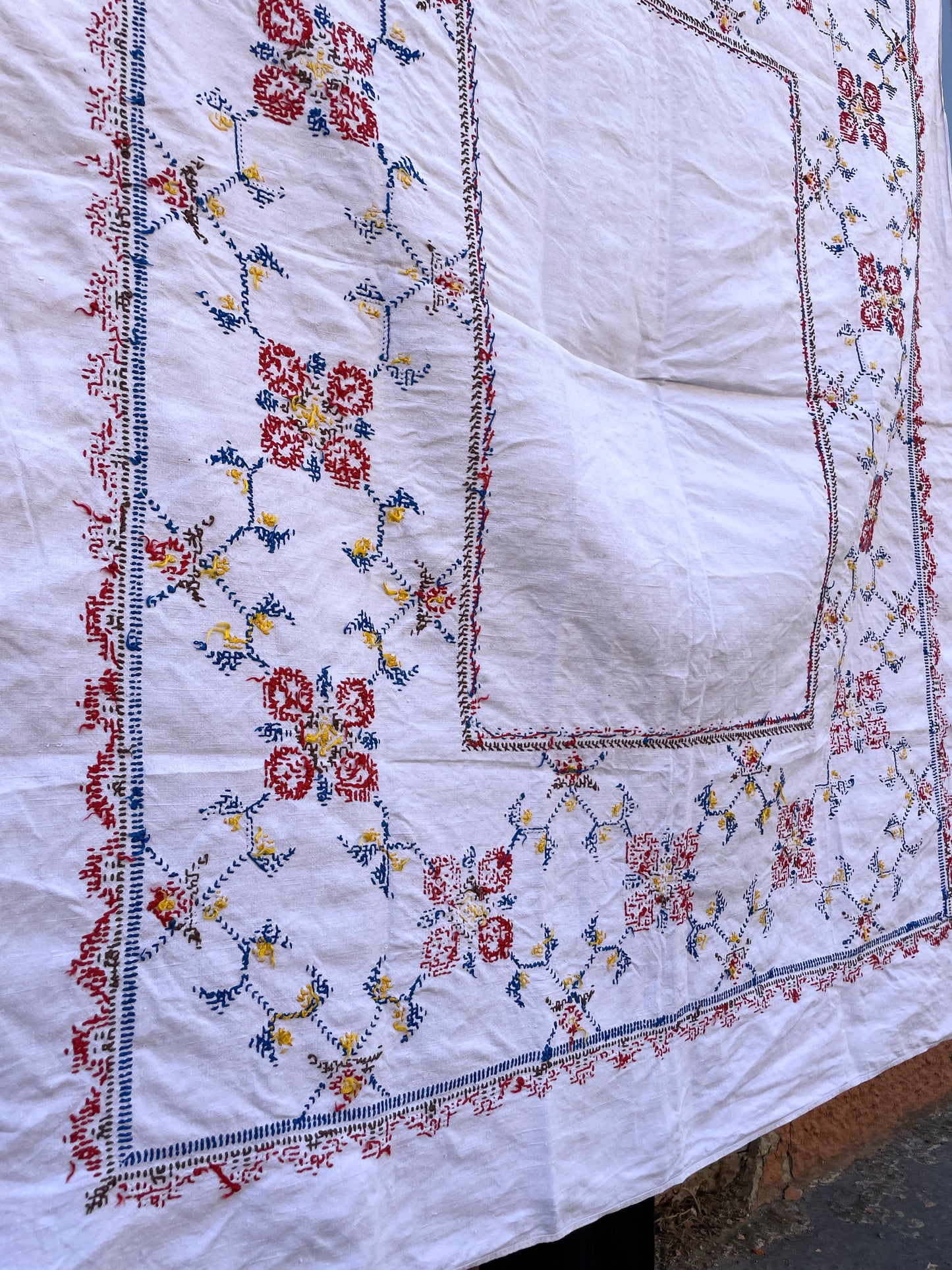 vintage linen table cloth
