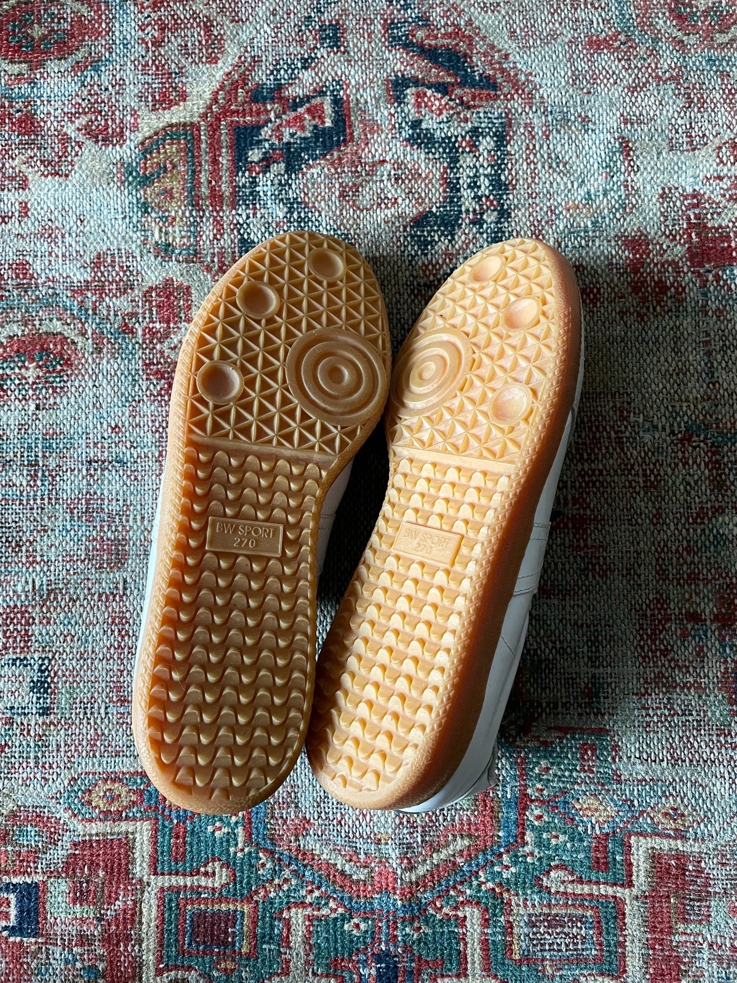 Our eternal friend , German trainer.27cm