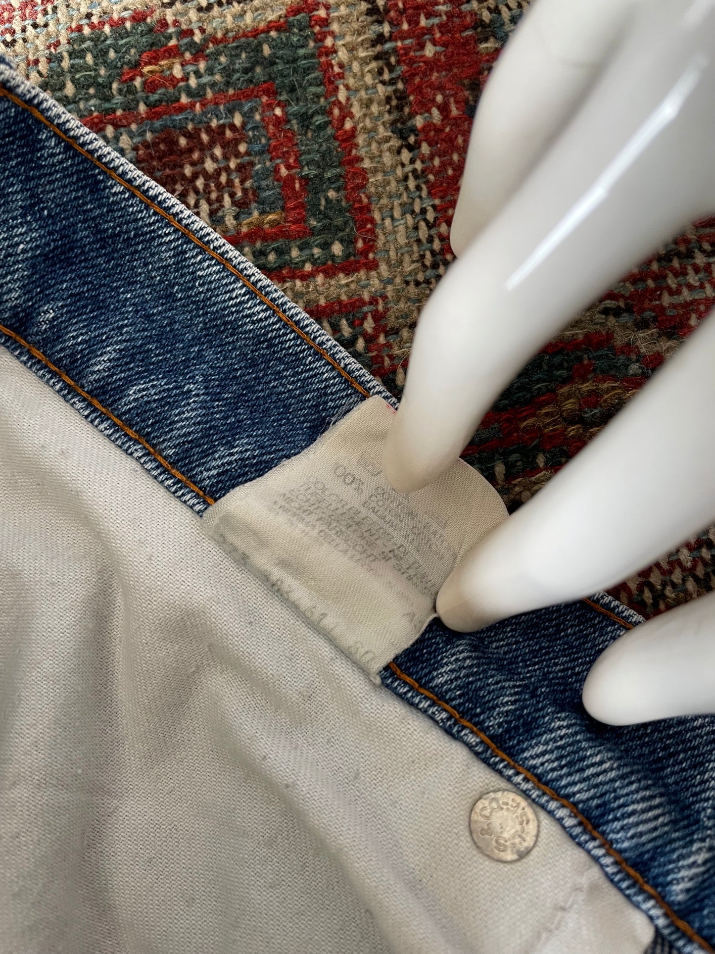 France Levi's Orange tab.1980s