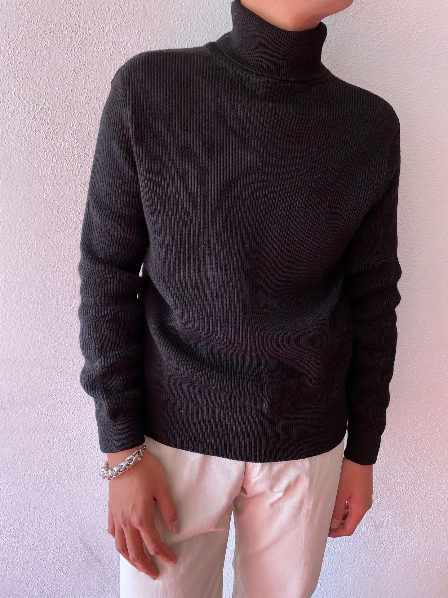 Black wool jumper