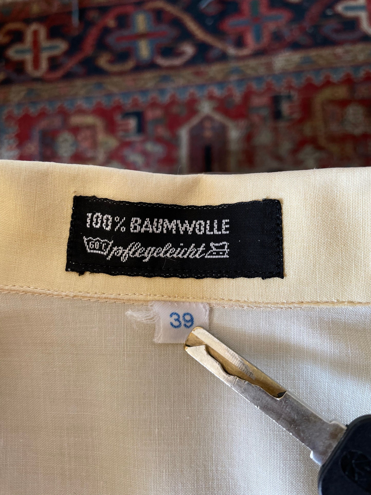 70s Open collar shirt.