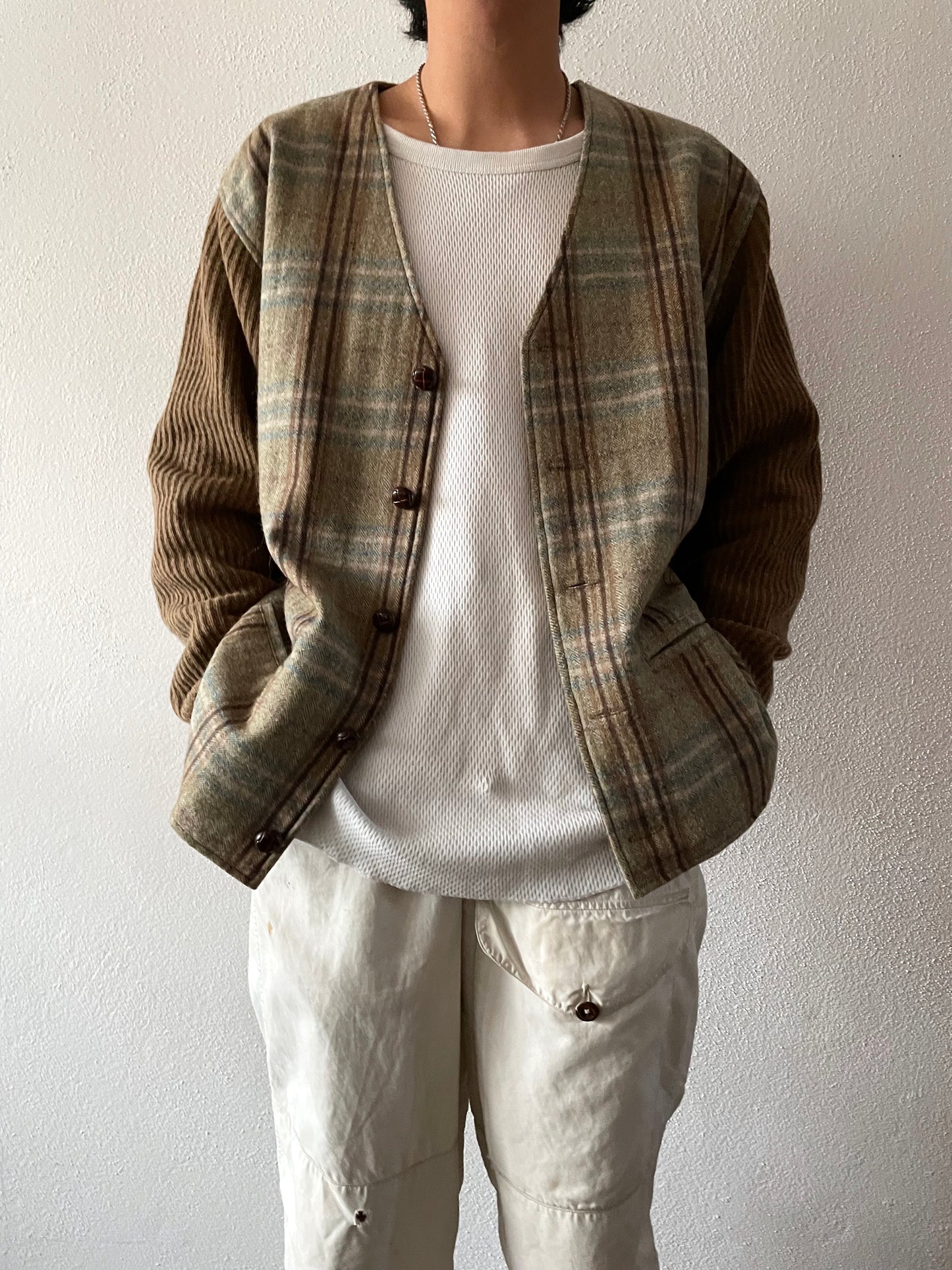 90's dead stock wool cardigan , sz L