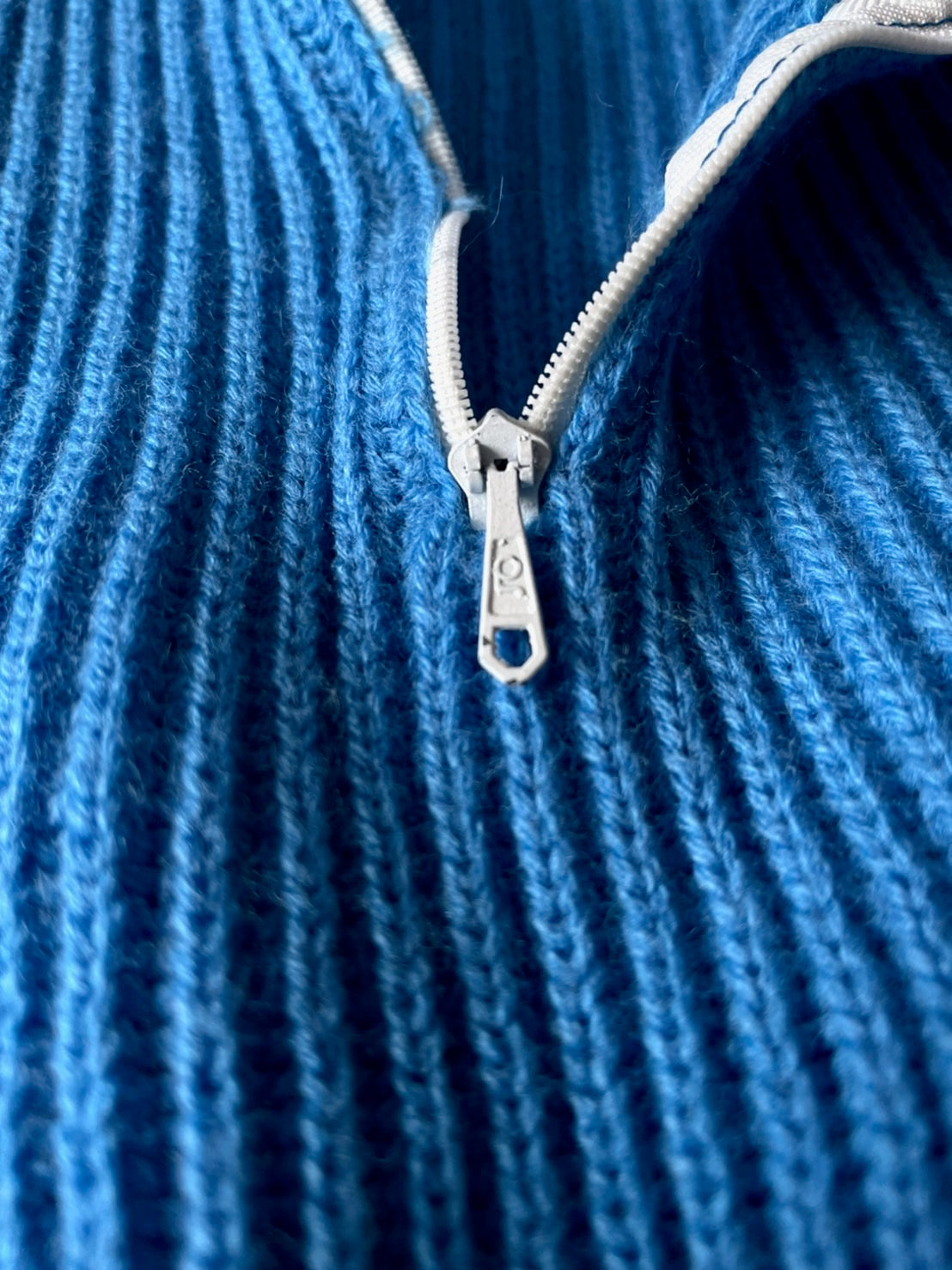 70's~ East Germany zip top