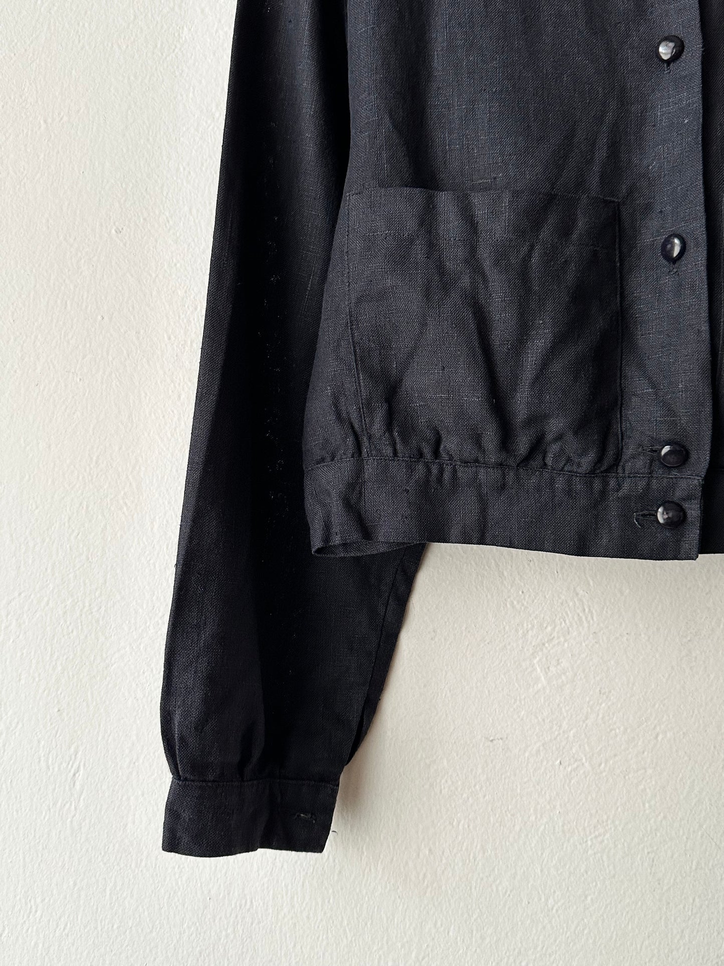 Superb black linen cropped shirt