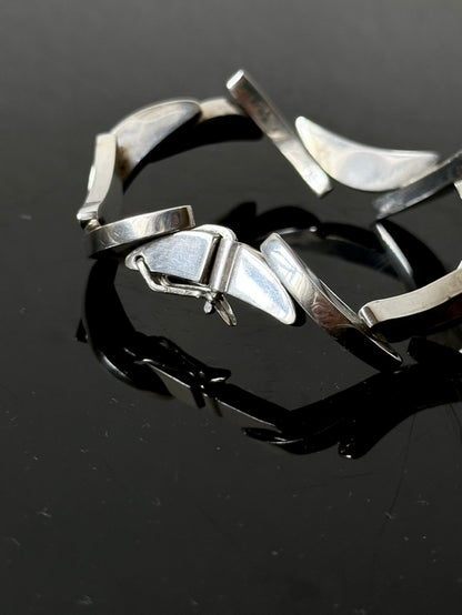 Polish special constructive bracelet