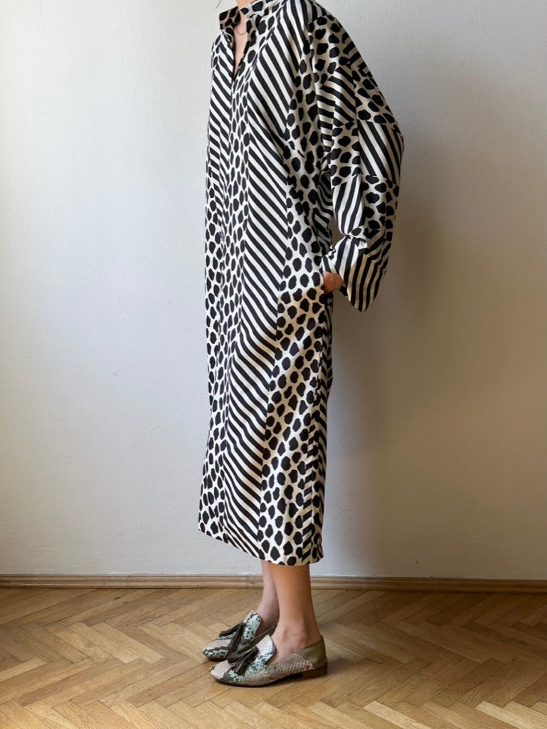 German madame animal dress