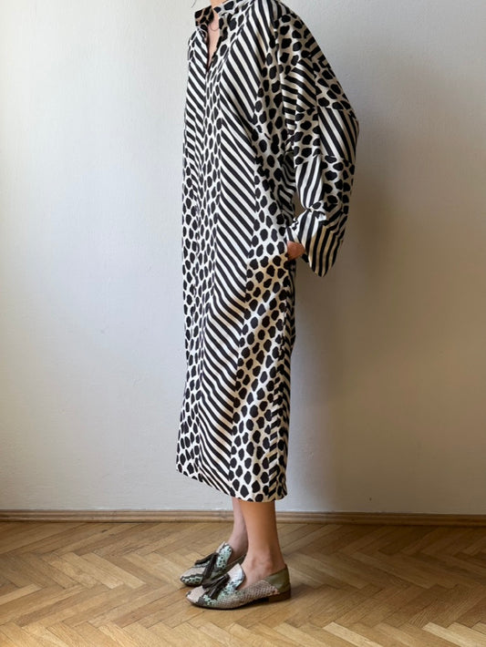 German madame animal dress
