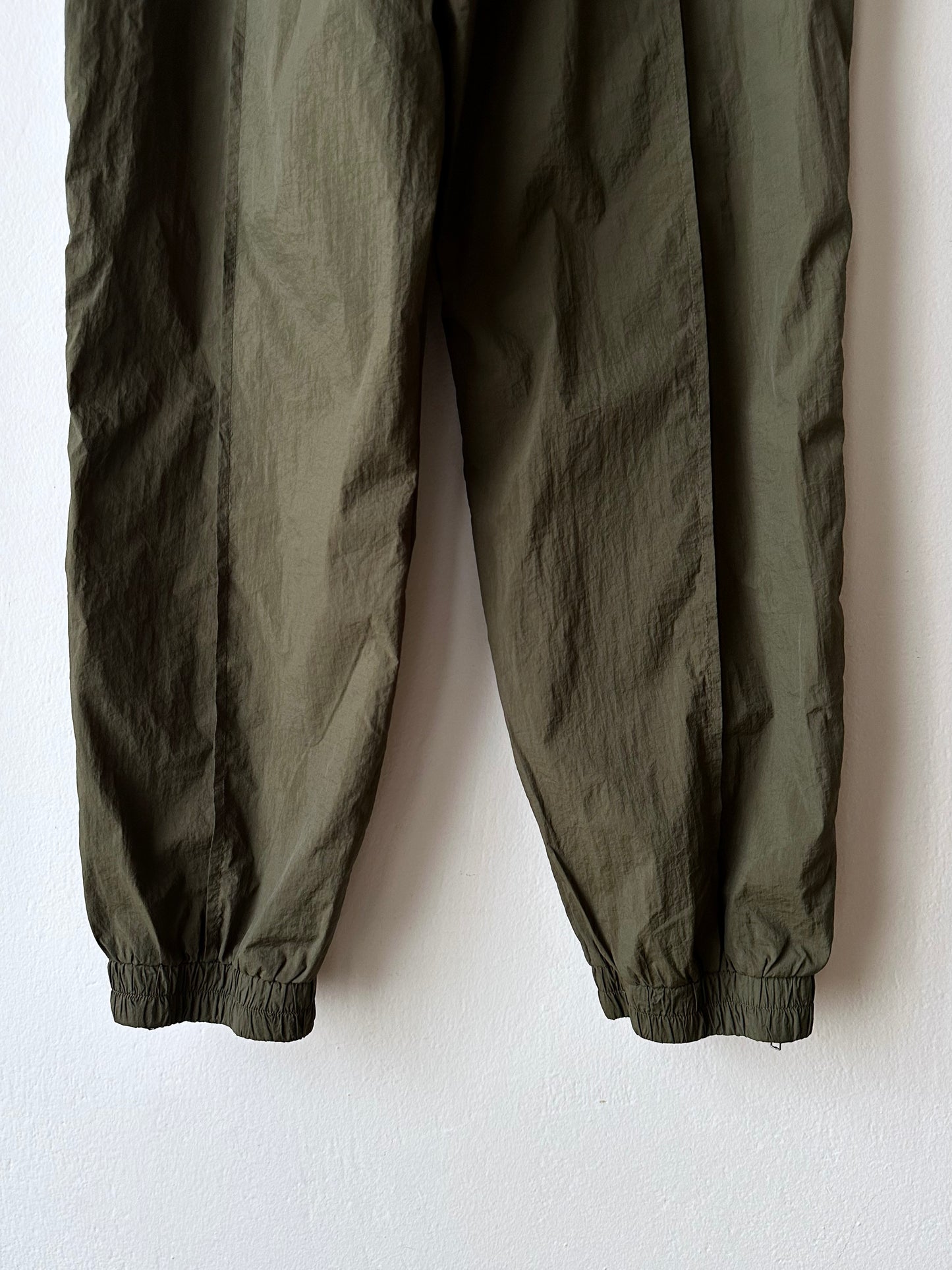 full-zip side nylon pants in olive W30-37