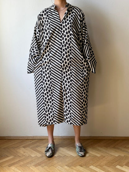 German madame animal dress