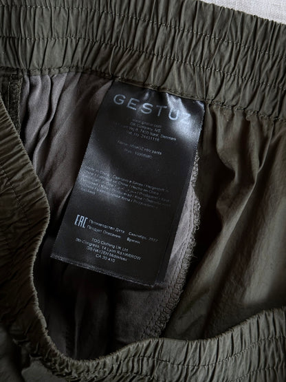 full-zip side nylon pants in olive W30-37