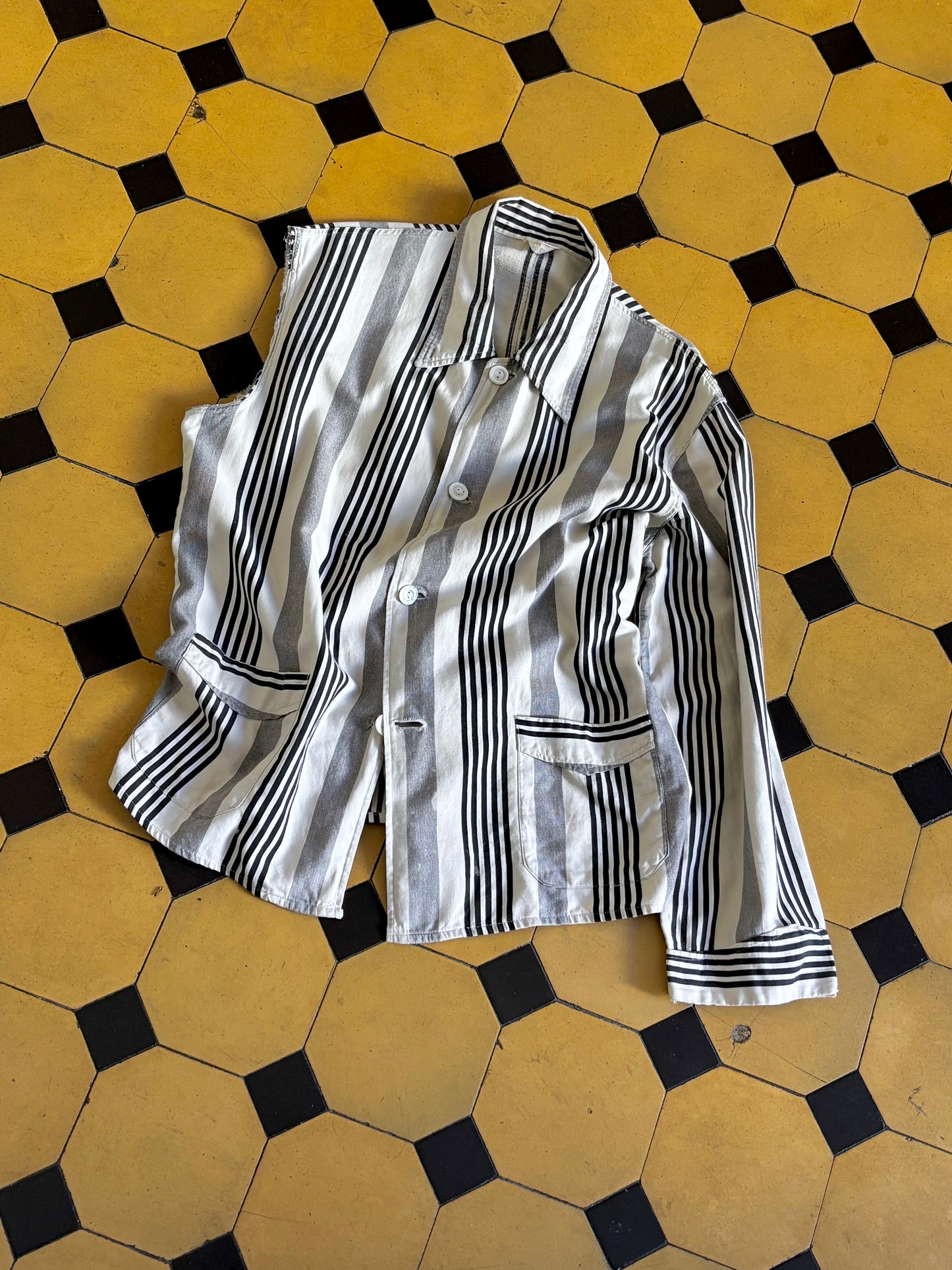 60s Broken pyjama shirt