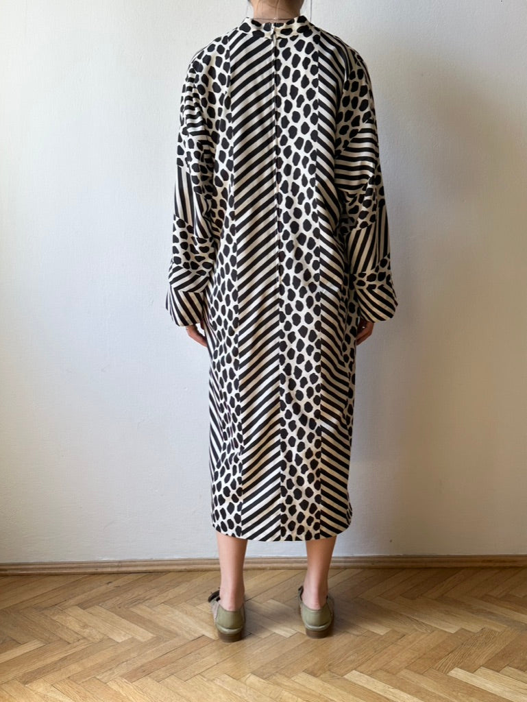 German madame animal dress