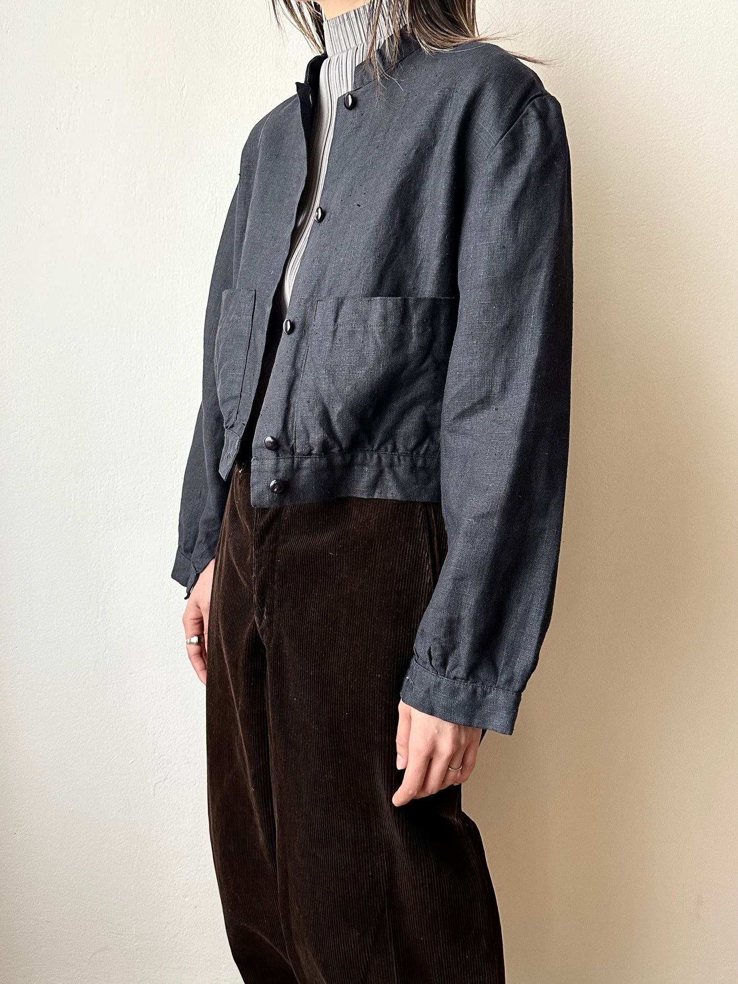 Superb black linen cropped shirt